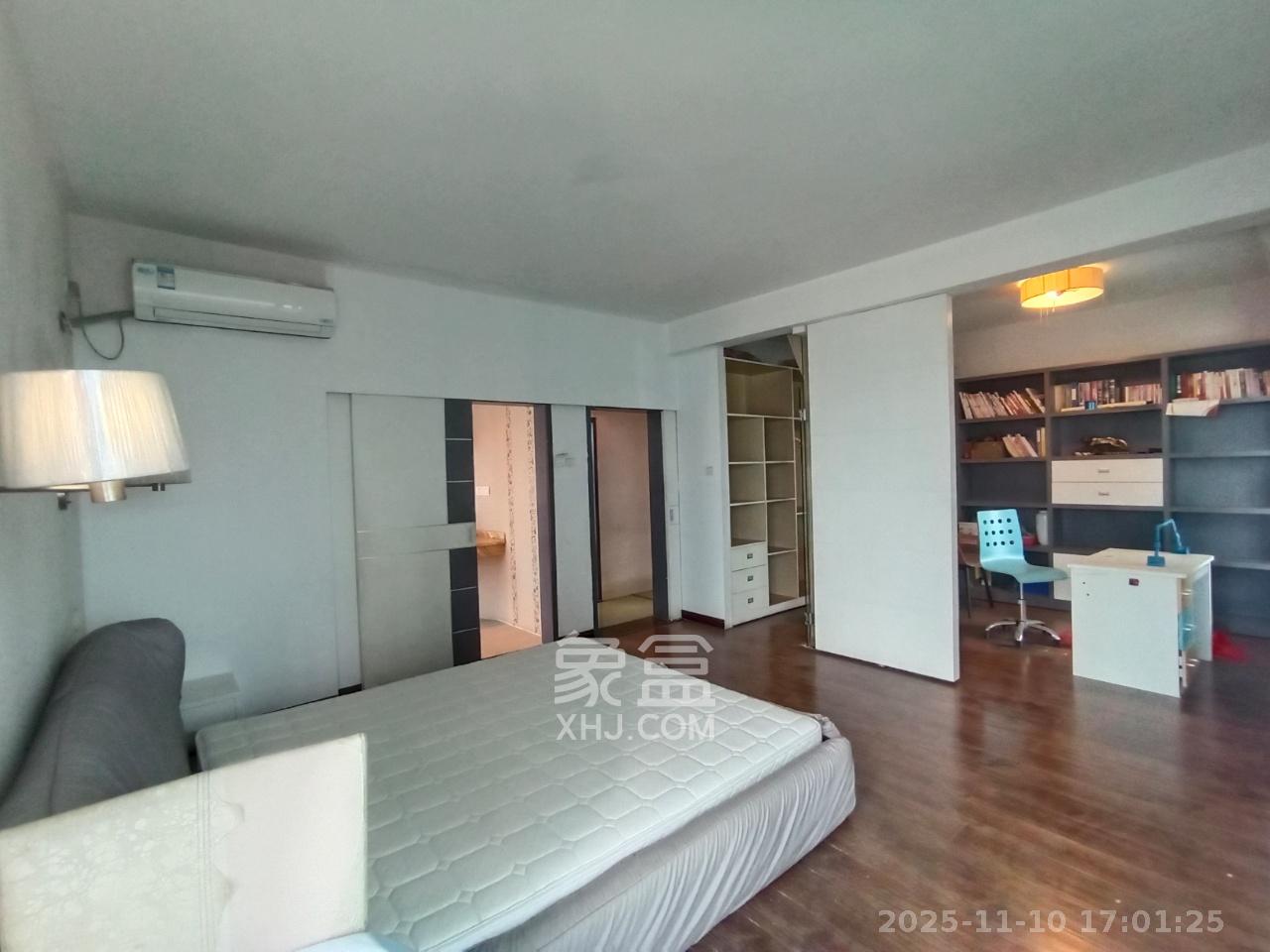 华盛新外滩  4室2厅2卫    4200.0元/月室内图