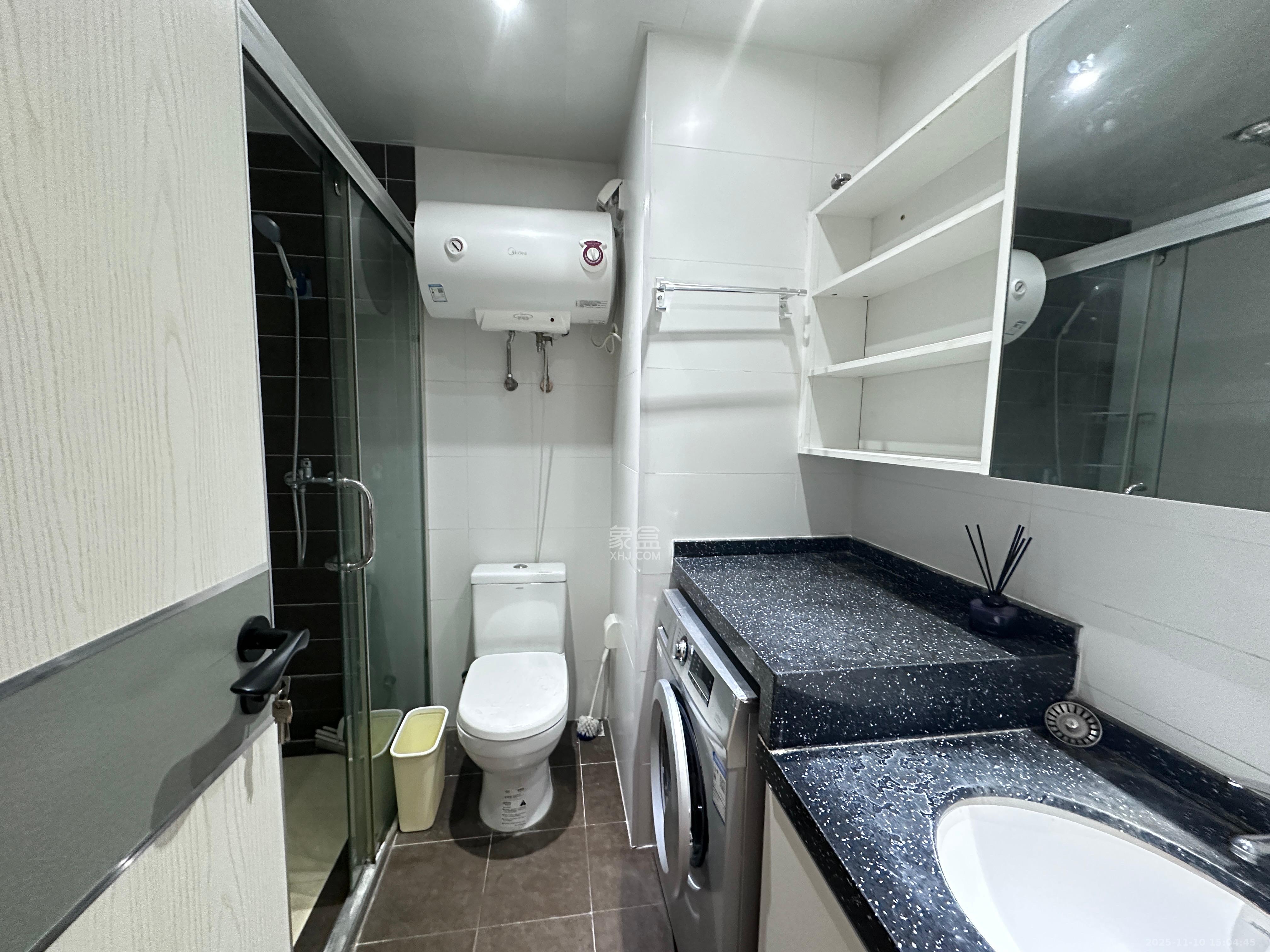 江山帝景哈佛  1室0厅0卫    1500.0元/月室内图