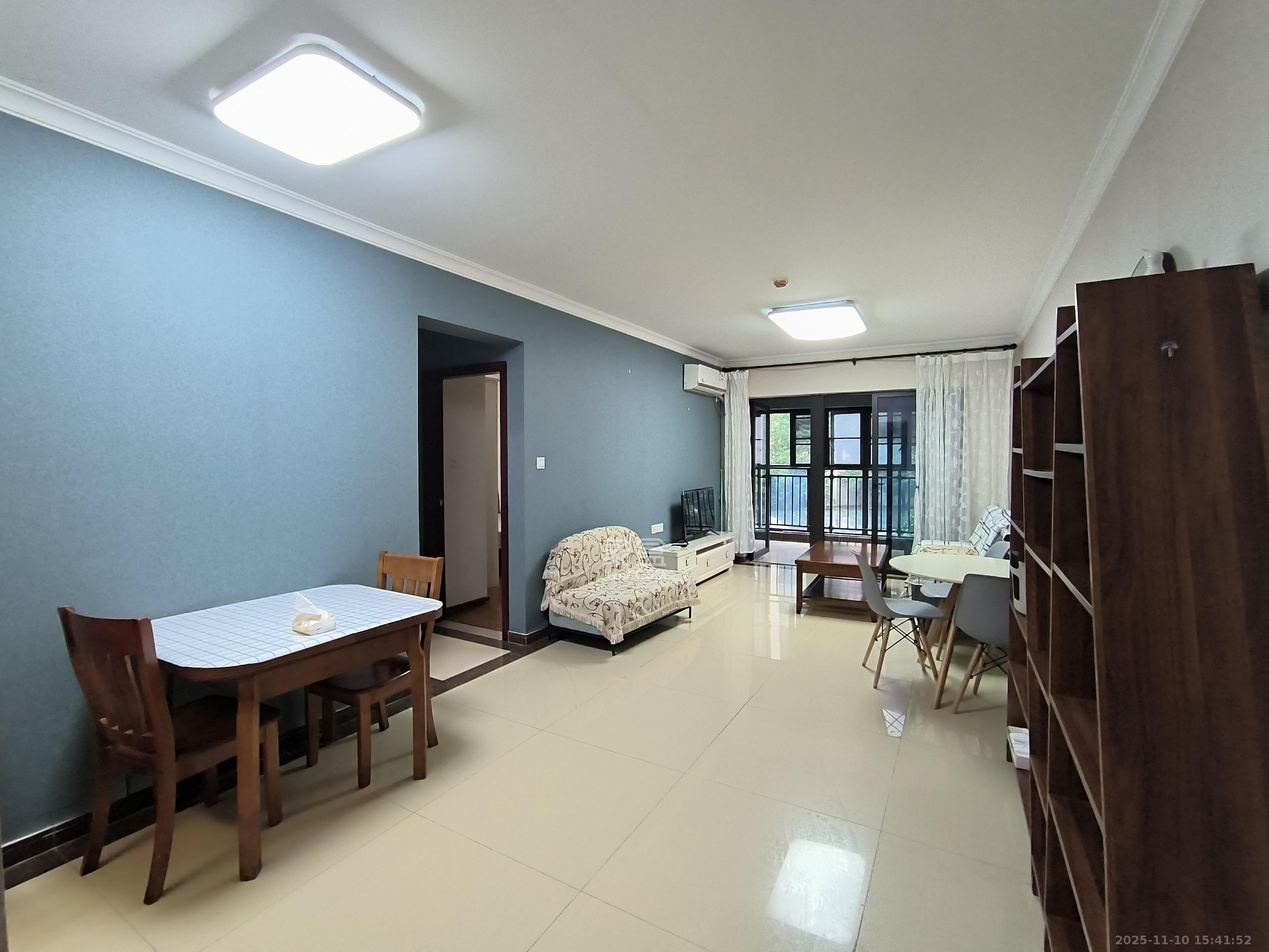 时代倾城二期  2室2厅1卫    1900.0元/月室内图