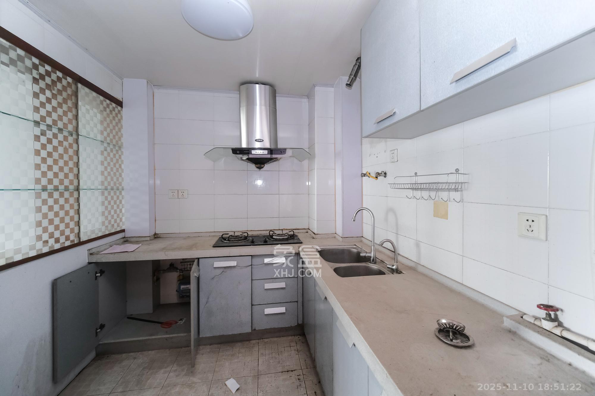 圆梦完美生活 2室2厅1卫 40.0万 圆梦完美生活 2室2厅1卫 40.0万厨房