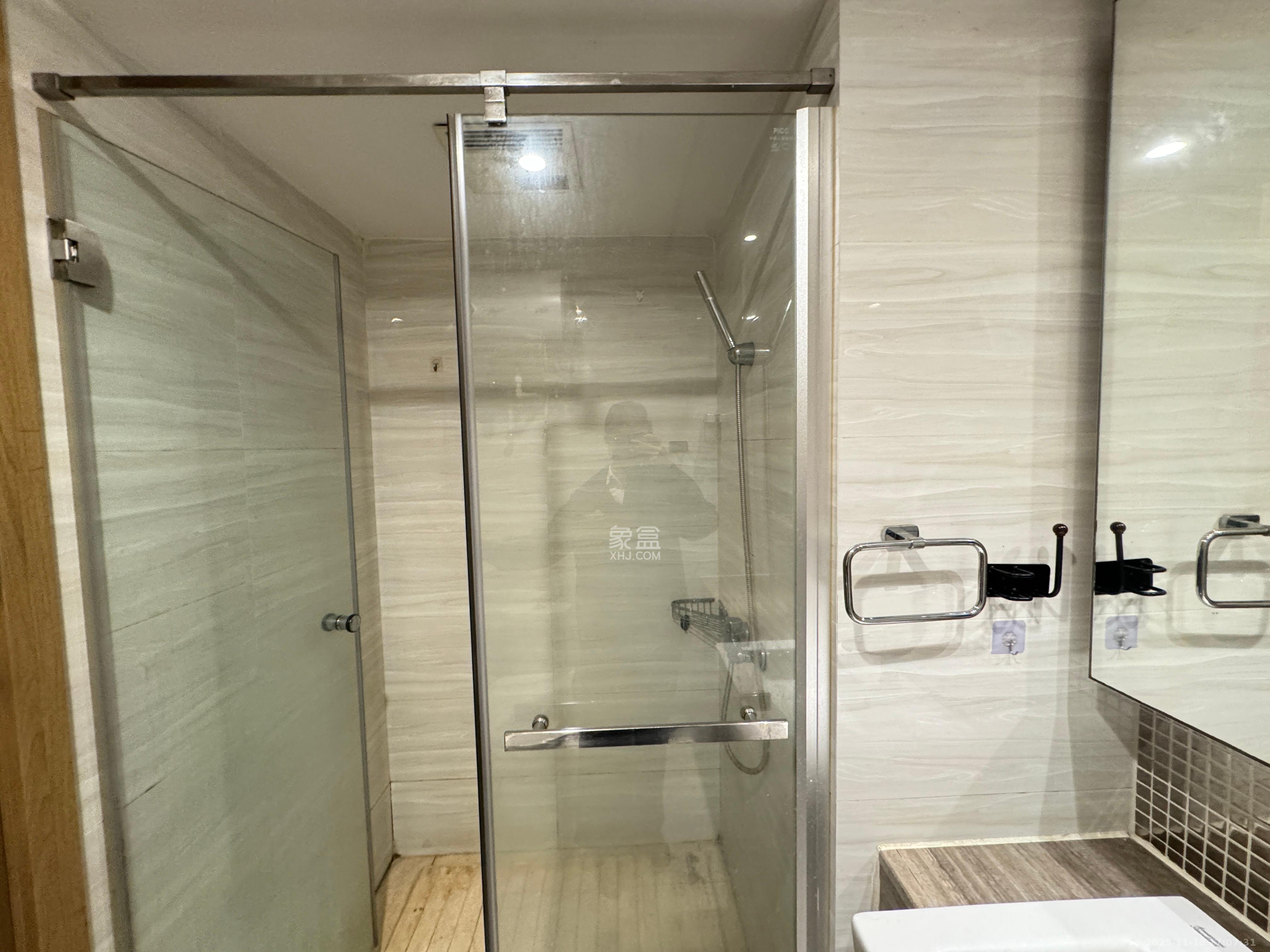 恒大翡翠华庭  1室0厅1卫    1400.0元/月室内图