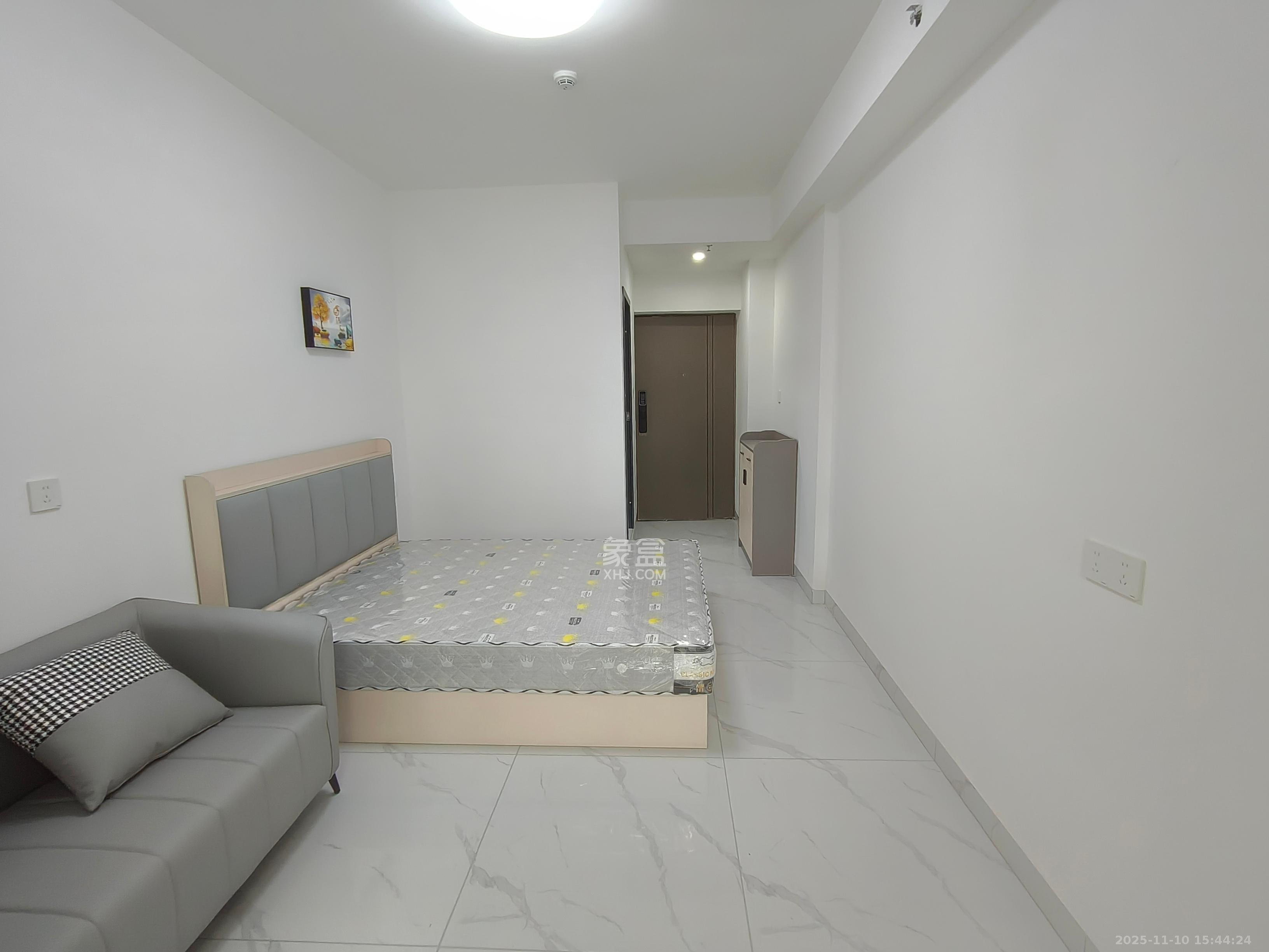 卓越伊景苑 1室0厅0卫 1180.0元/月 卓越伊景苑 1室0厅0卫 1180.0元/月室内图