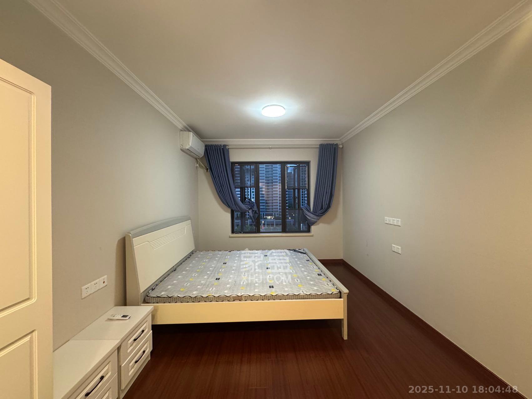 中海珑悦府  1室0厅0卫    2800.0元/月室内图