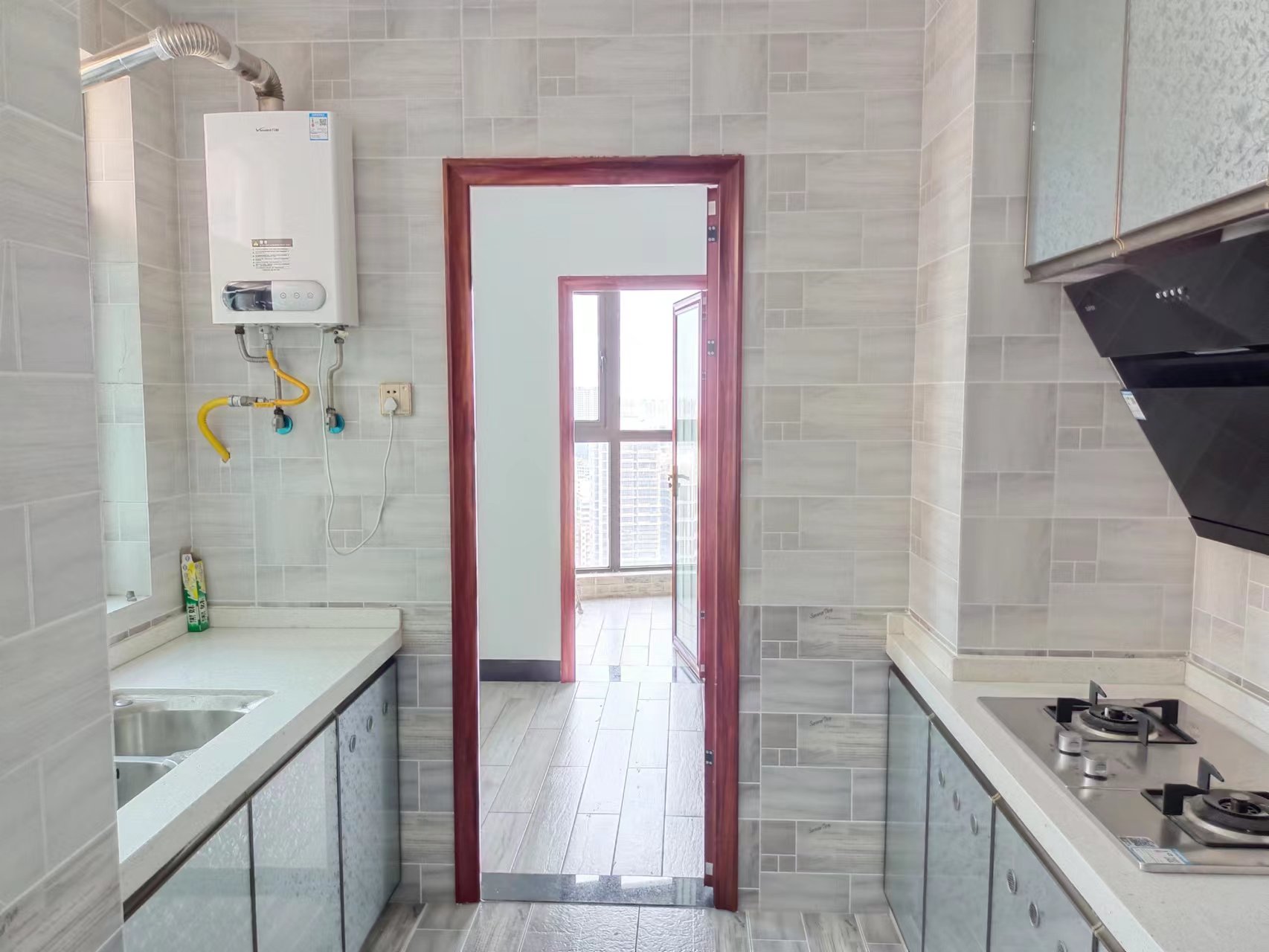 国兴城(B区) 3室2厅2卫 4300.0元/月 国兴城(B区) 3室2厅2卫 4300.0元/月室内图