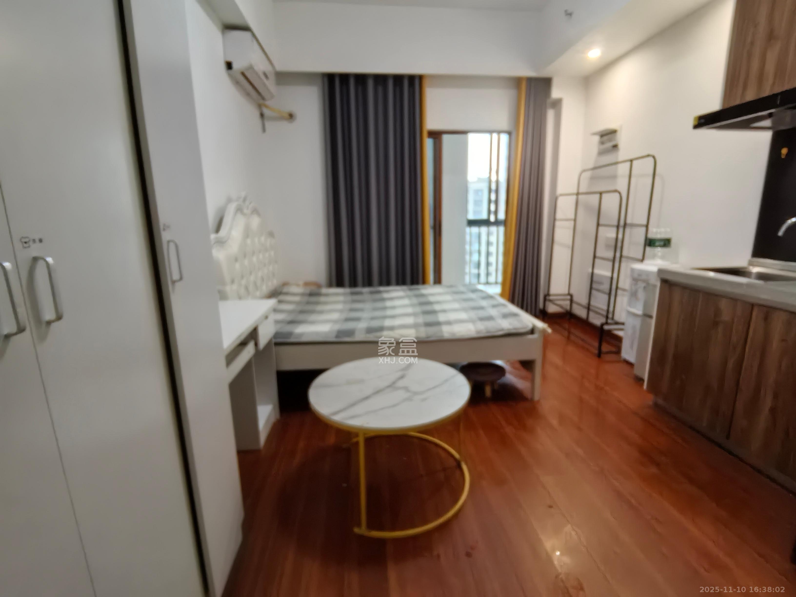 荣泰广场  1室1厅1卫    1300.0元/月室内图