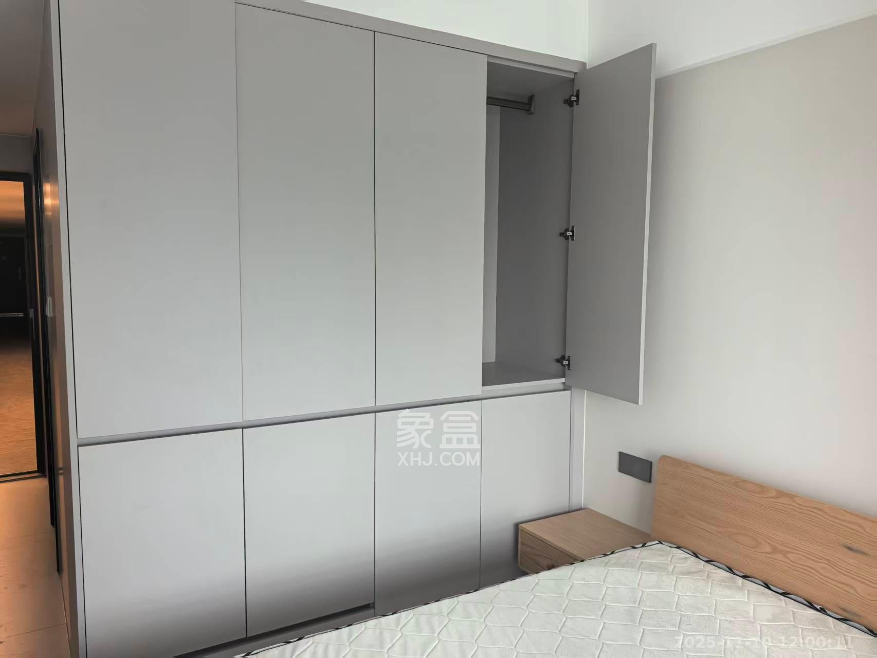 华润置地中心  1室1厅1卫    2500.0元/月室内图