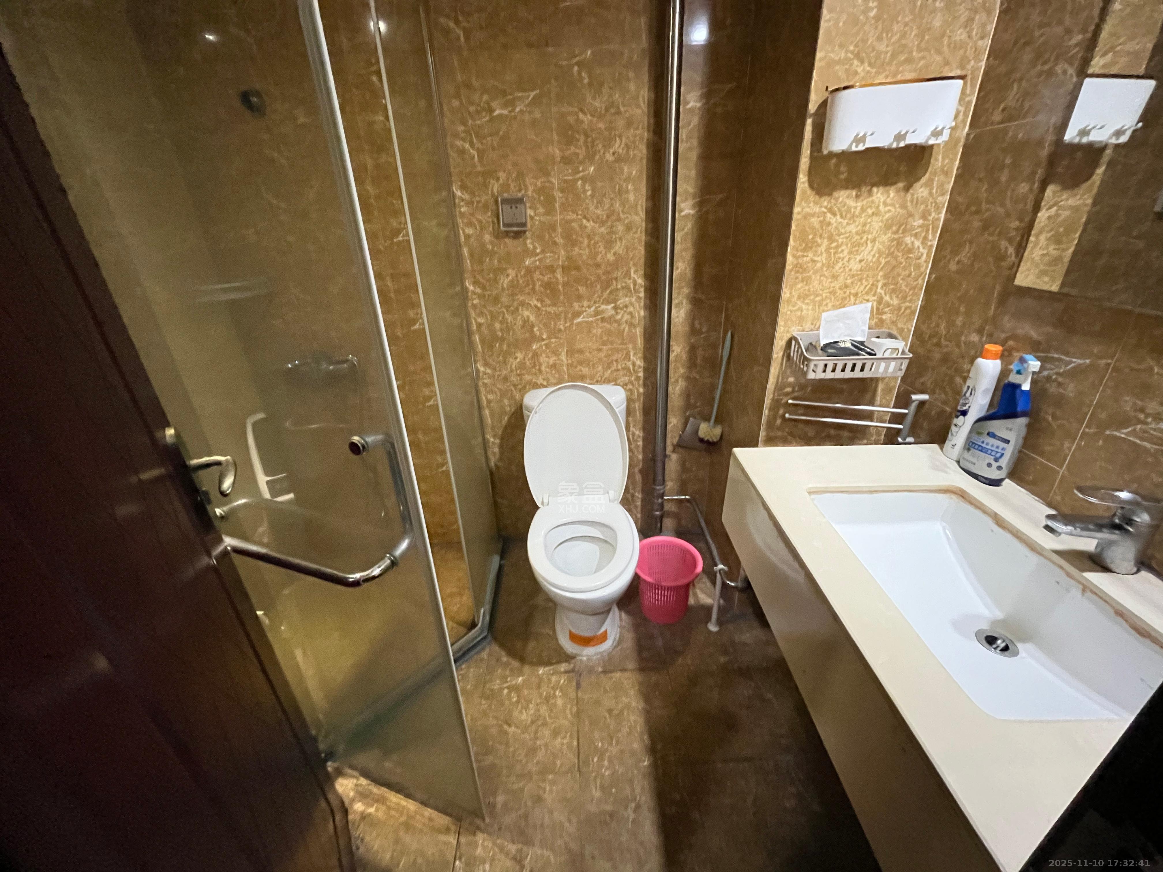 东塘瑞府 1室1厅1卫 1500.0元/月 东塘瑞府 1室1厅1卫 1500.0元/月室内图