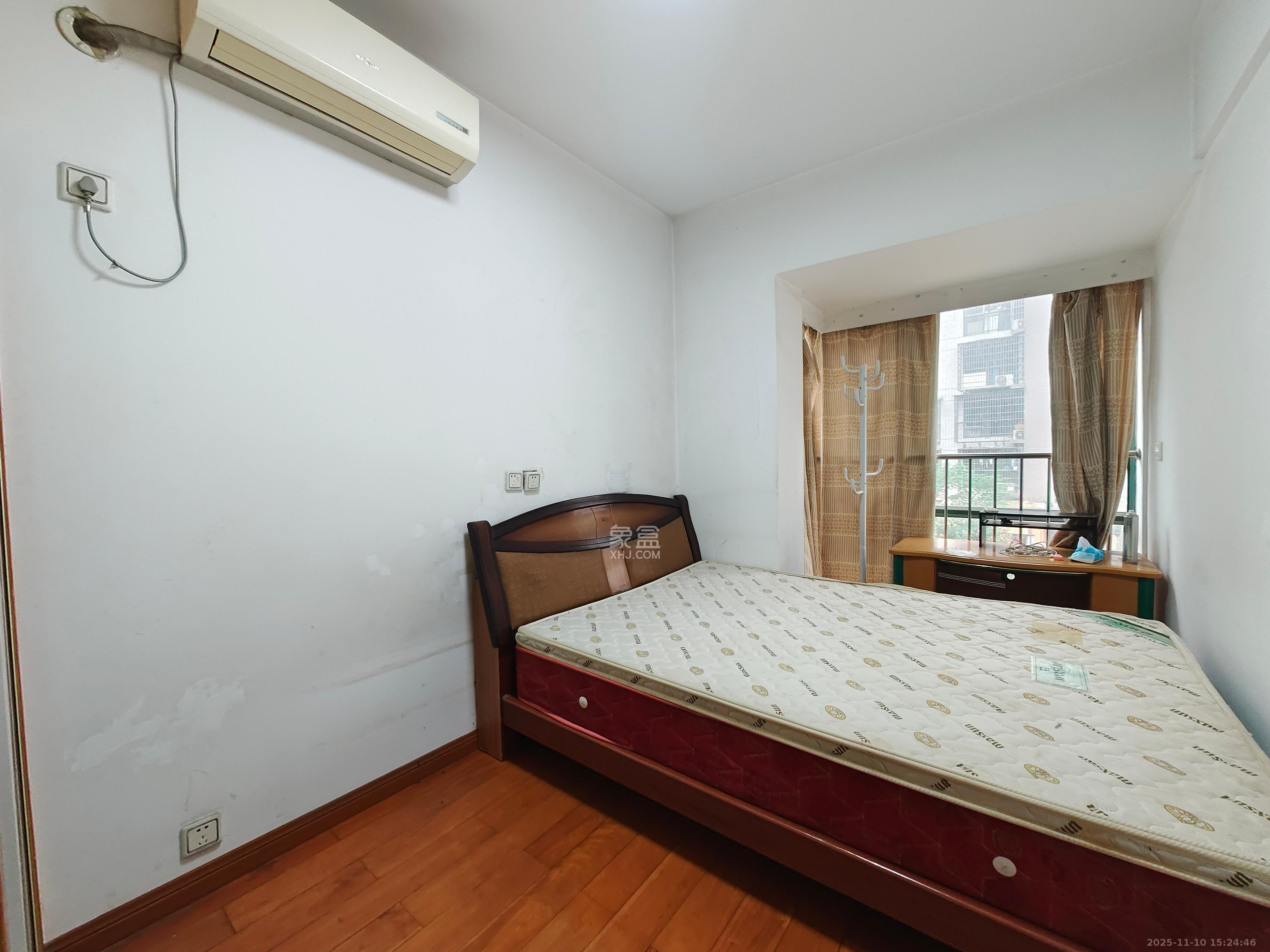 望兴景园一期 3室2厅2卫 2000.0元/月 望兴景园一期 3室2厅2卫 2000.0元/月室内图