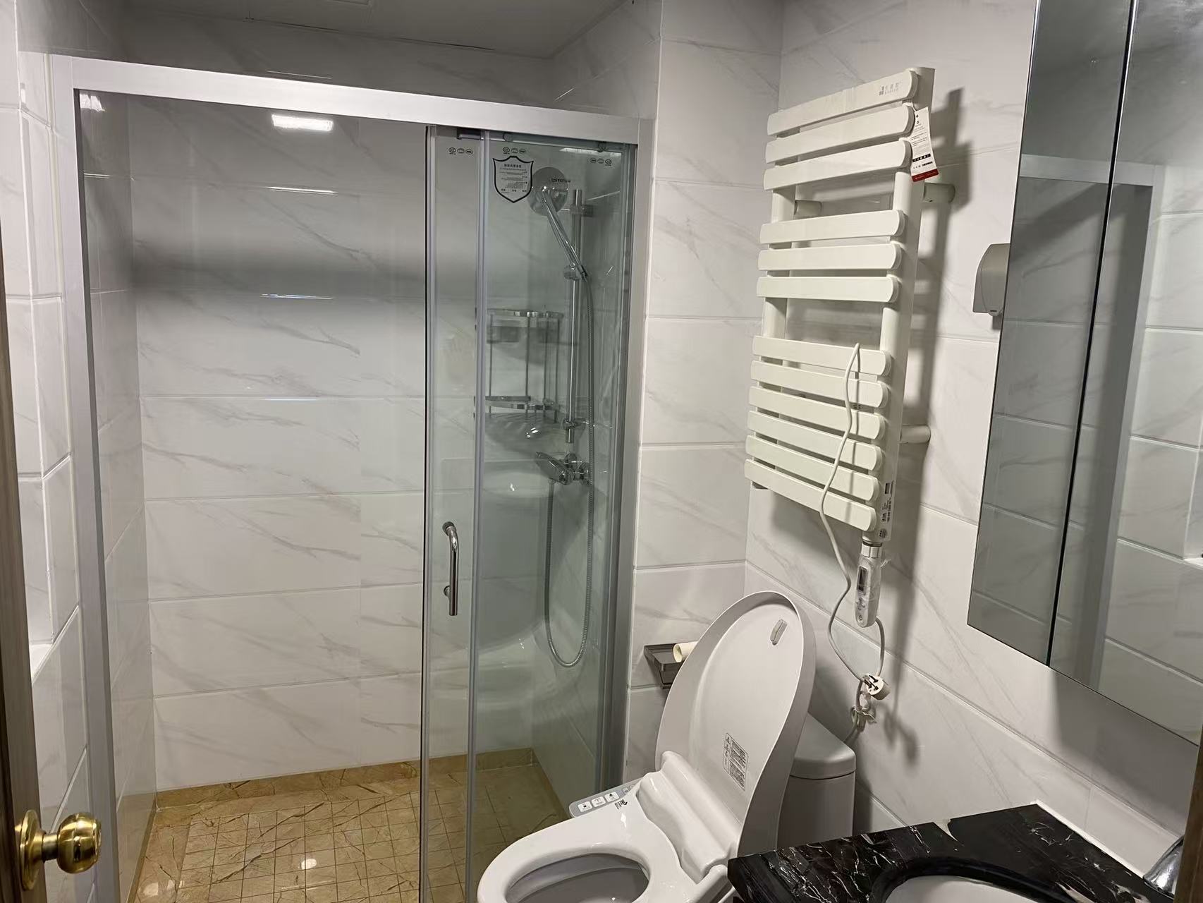 碧桂园酃湖世家 3室1厅2卫 1600.0元/月 碧桂园酃湖世家 3室1厅2卫 1600.0元/月室内图