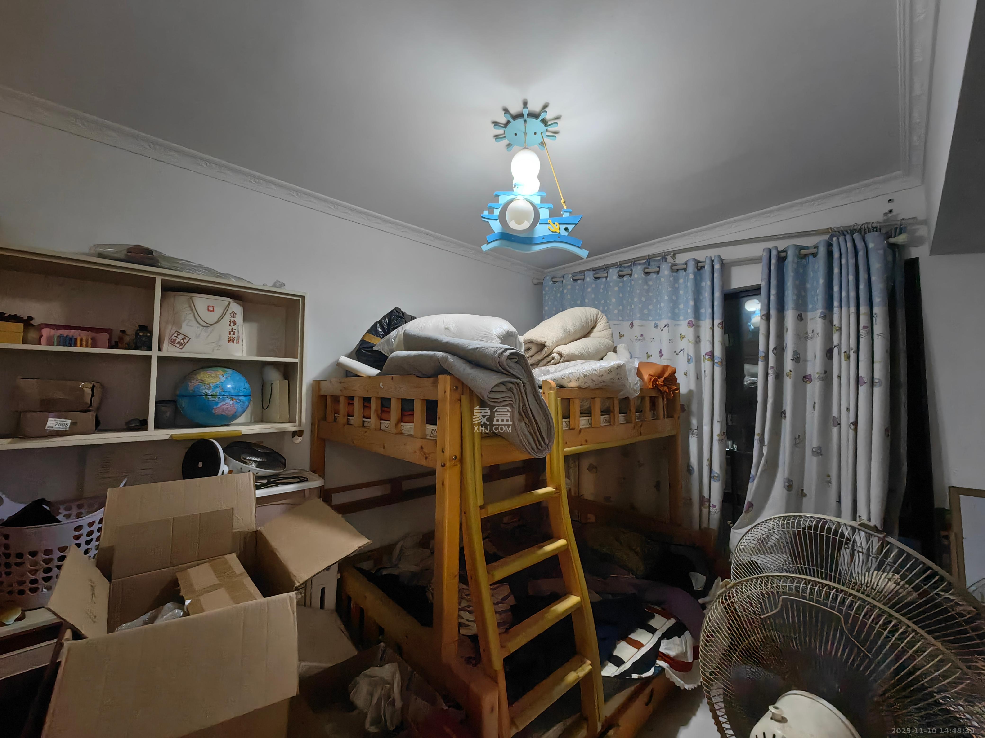 海伦春天 3室2厅2卫 2400.0元/月 海伦春天 3室2厅2卫 2400.0元/月室内图