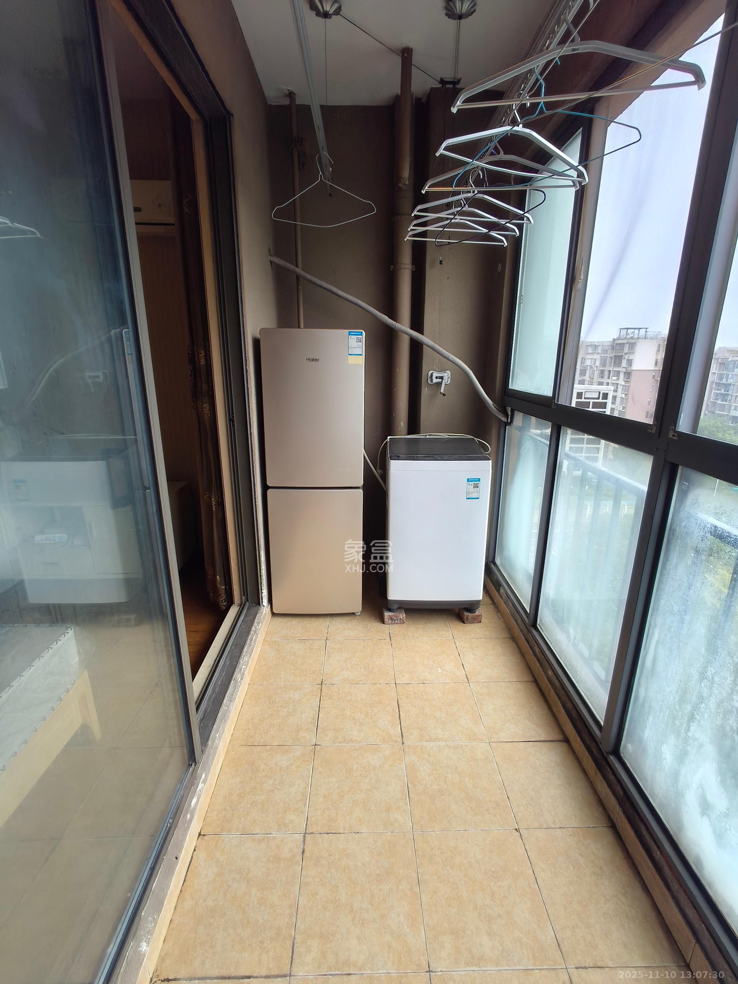 花漾年华(桂花园) 1室1厅1卫 1000.0元/月 花漾年华(桂花园) 1室1厅1卫 1000.0元/月室内图