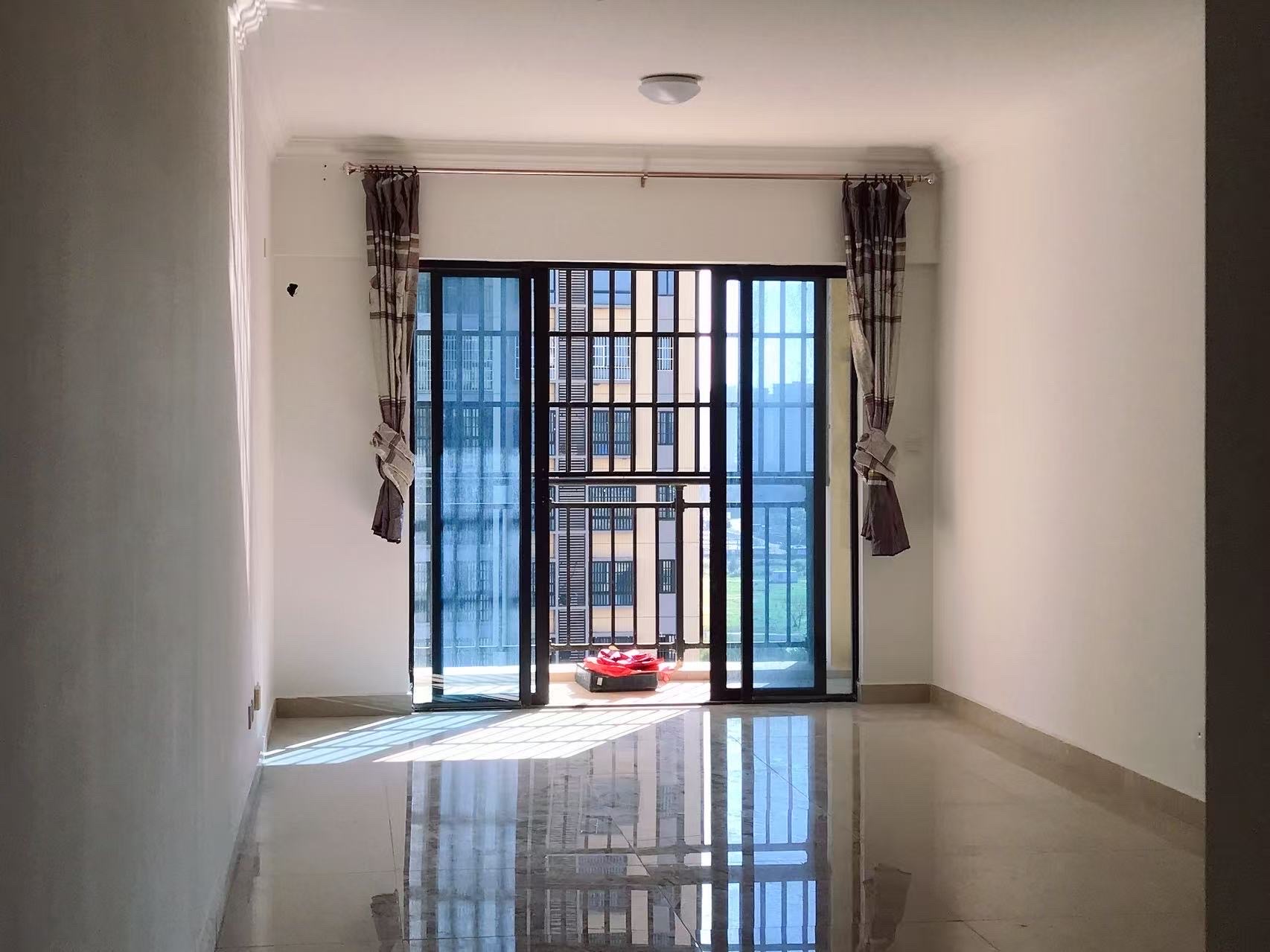 新海小区  3室1厅1卫    1500.0元/月室内图