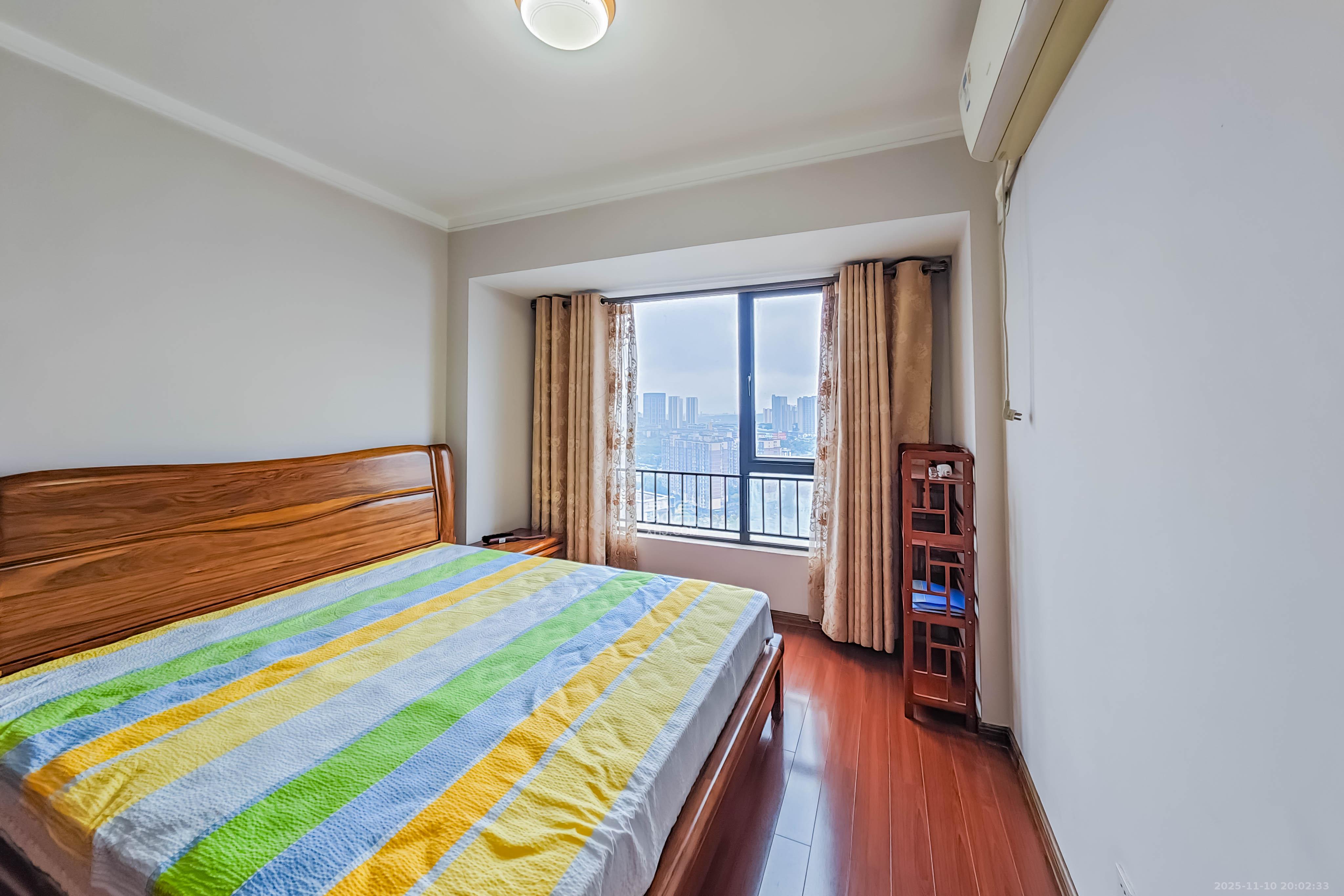 万科金域华府一期 3室2厅1卫 98.0万 万科金域华府一期 3室2厅1卫 98.0万卧室