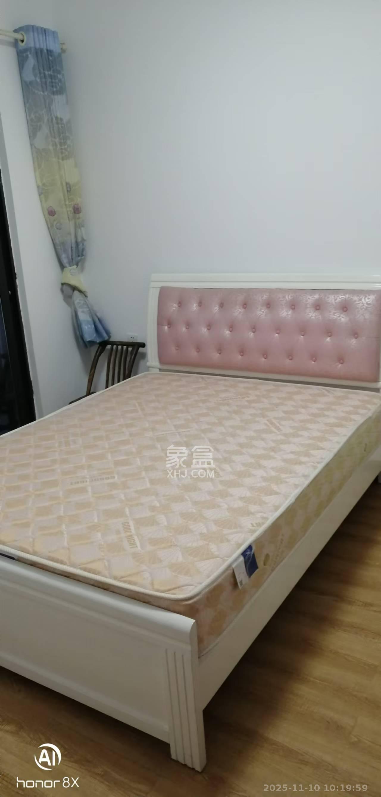 新新花园  2室2厅1卫    2000.0元/月室内图