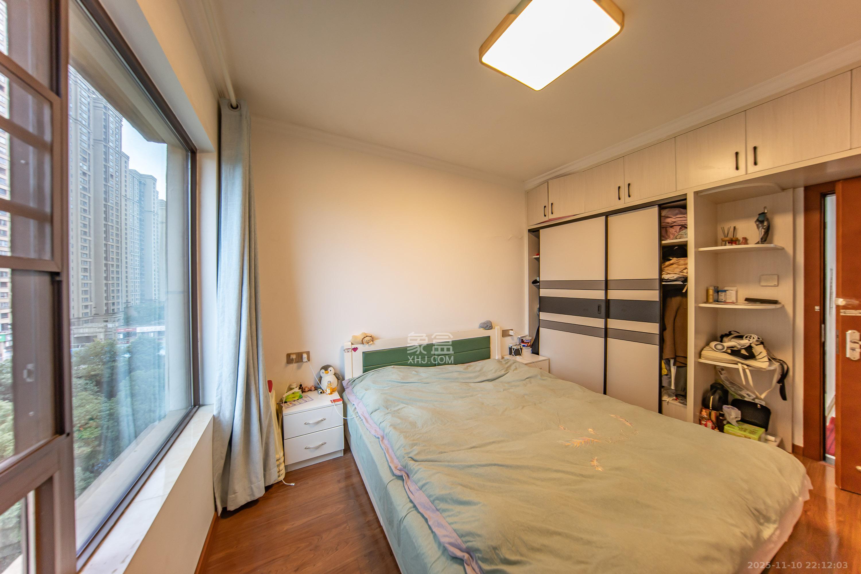 华润橡树湾 2室1厅1卫 59.8万 华润橡树湾 2室1厅1卫 59.8万卧室