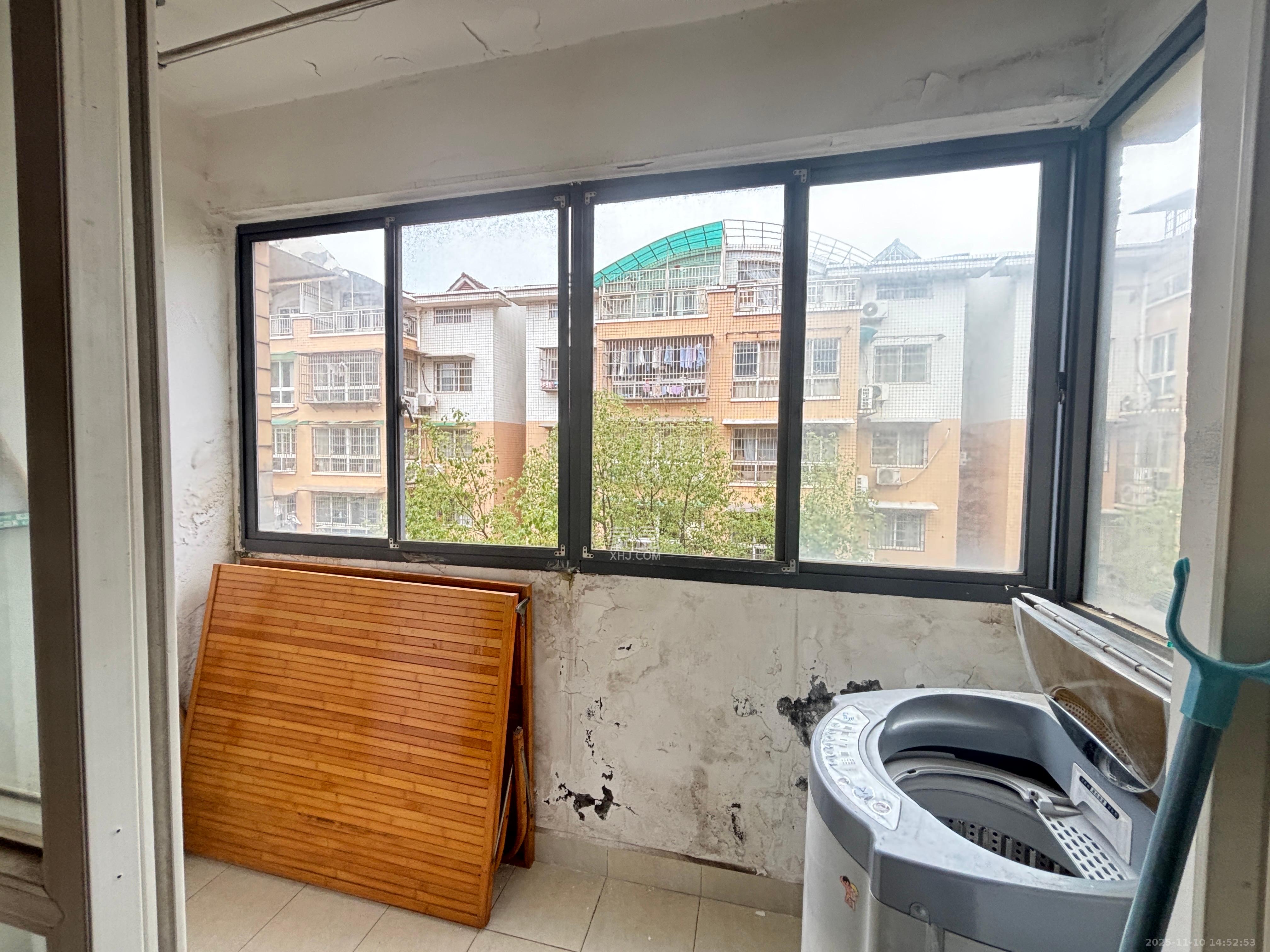 德馨园  3室2厅1卫    1700.0元/月室内图