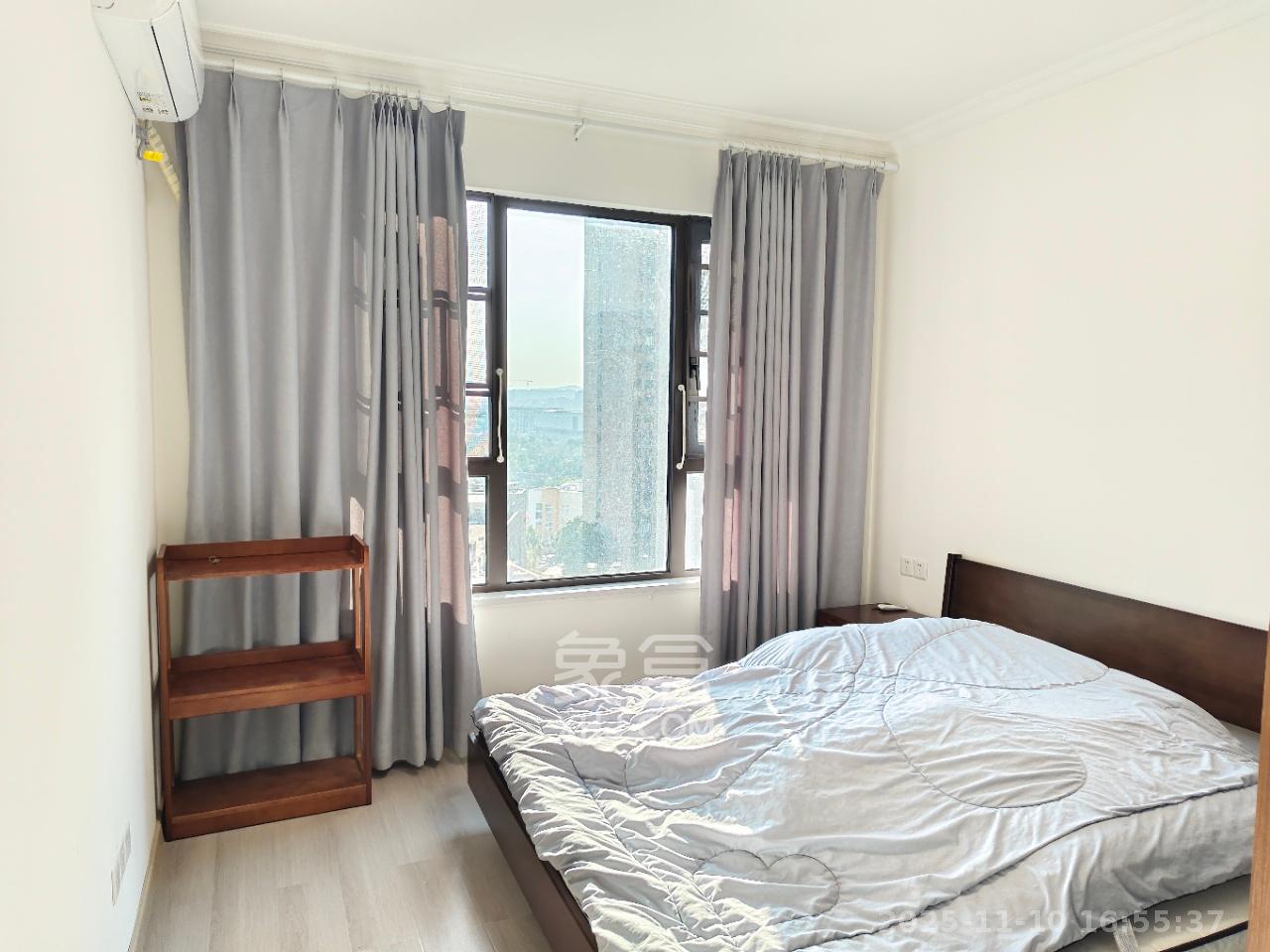 城发恒伟星雅韵（恒伟星辉苑）  4室2厅2卫    3200.0元/月室内图