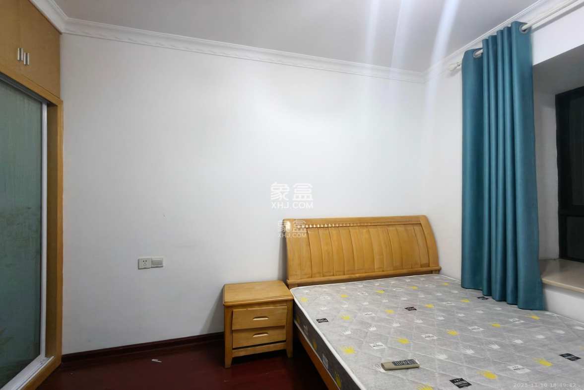 锦湘国际星城三期(锦绣苑) 2室1厅1卫 2200.0元/月 锦湘国际星城三期(锦绣苑) 2室1厅1卫 2200.0元/月室内图