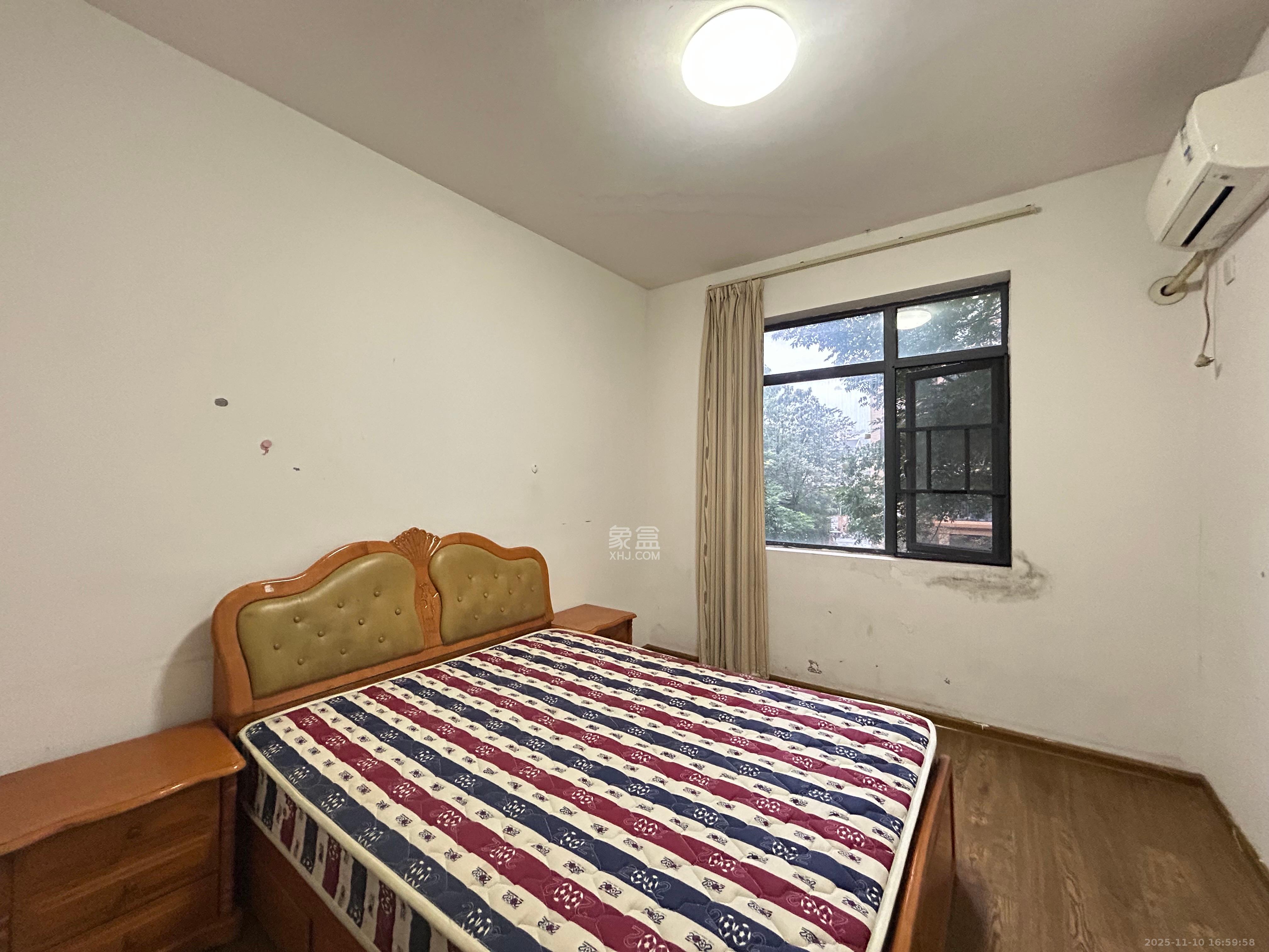 兴隆景苑  1室2厅2卫    2200.0元/月室内图