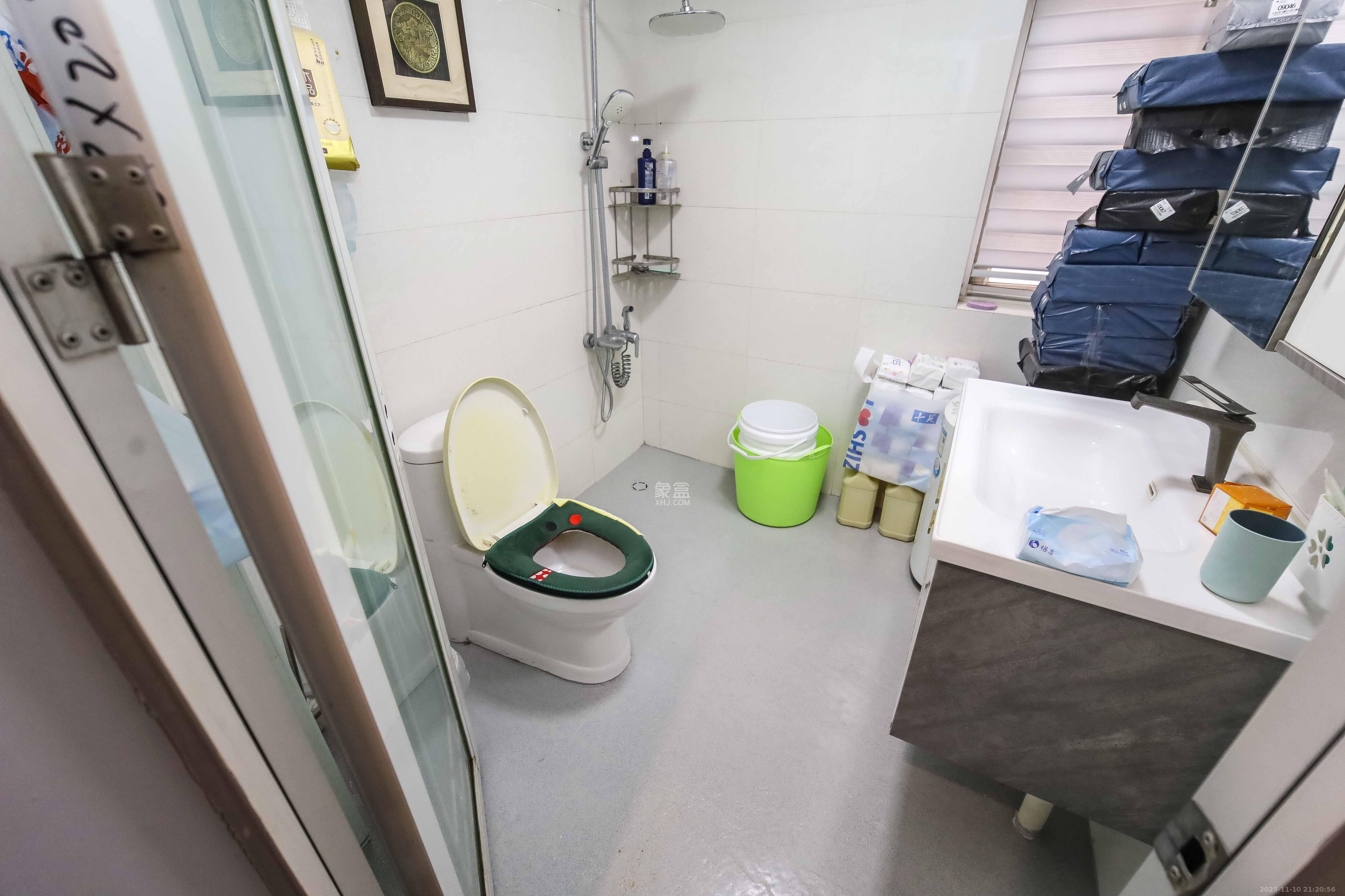 一品东庭 3室2厅2卫 110.0万 一品东庭 3室2厅2卫 110.0万卫生间