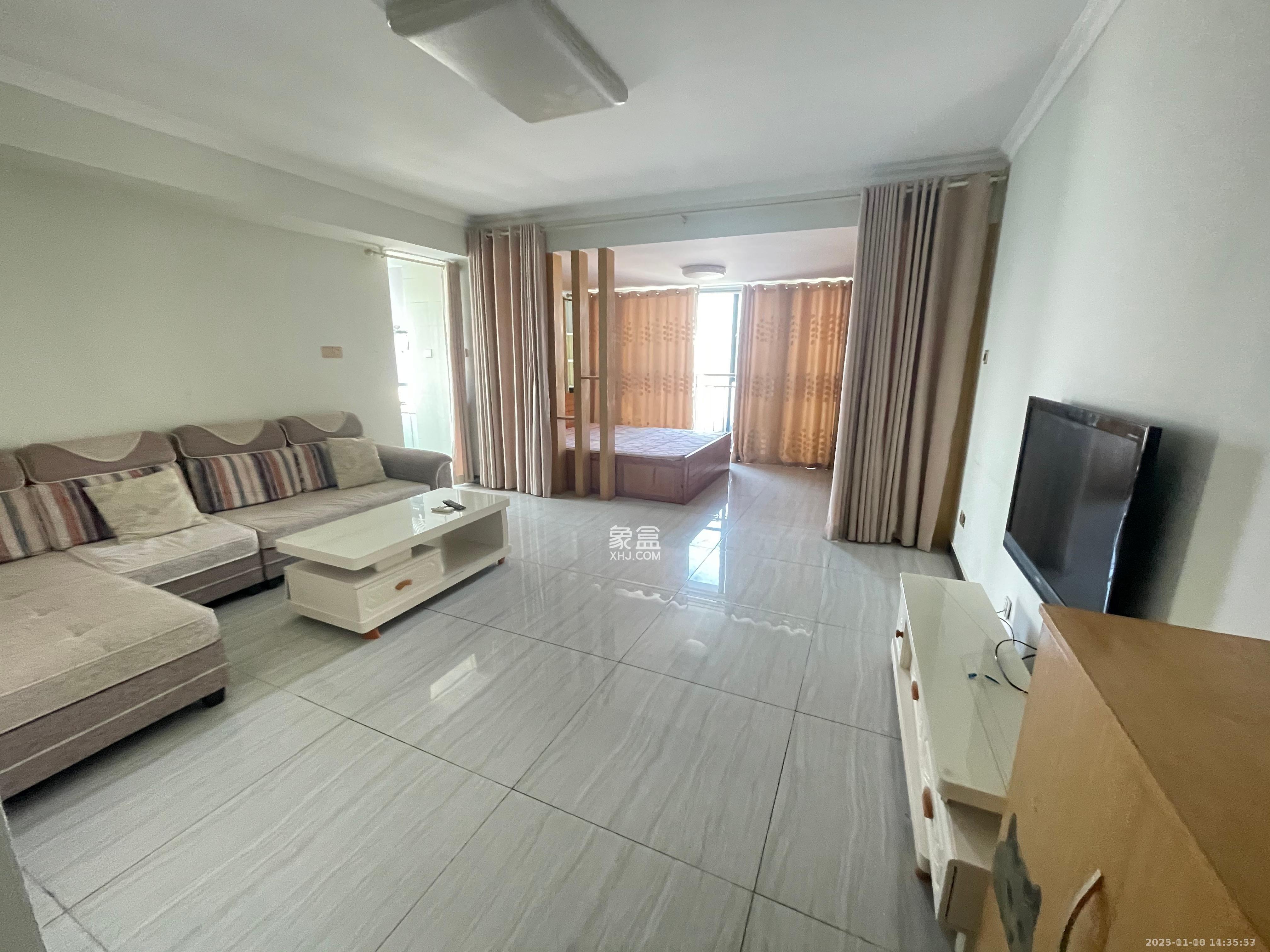 东一国际  1室1厅1卫    1800.0元/月室内图