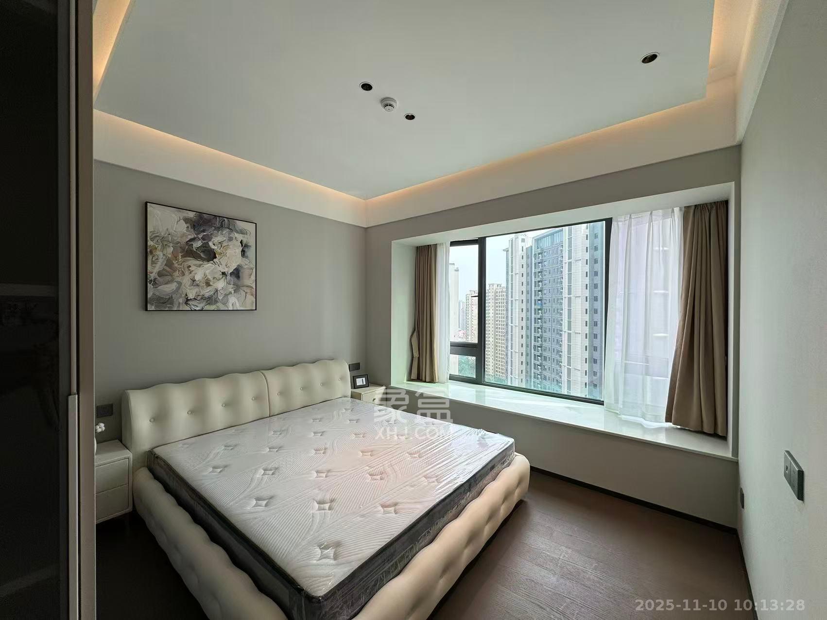 中海阅湘台  4室2厅2卫    16800.0元/月室内图