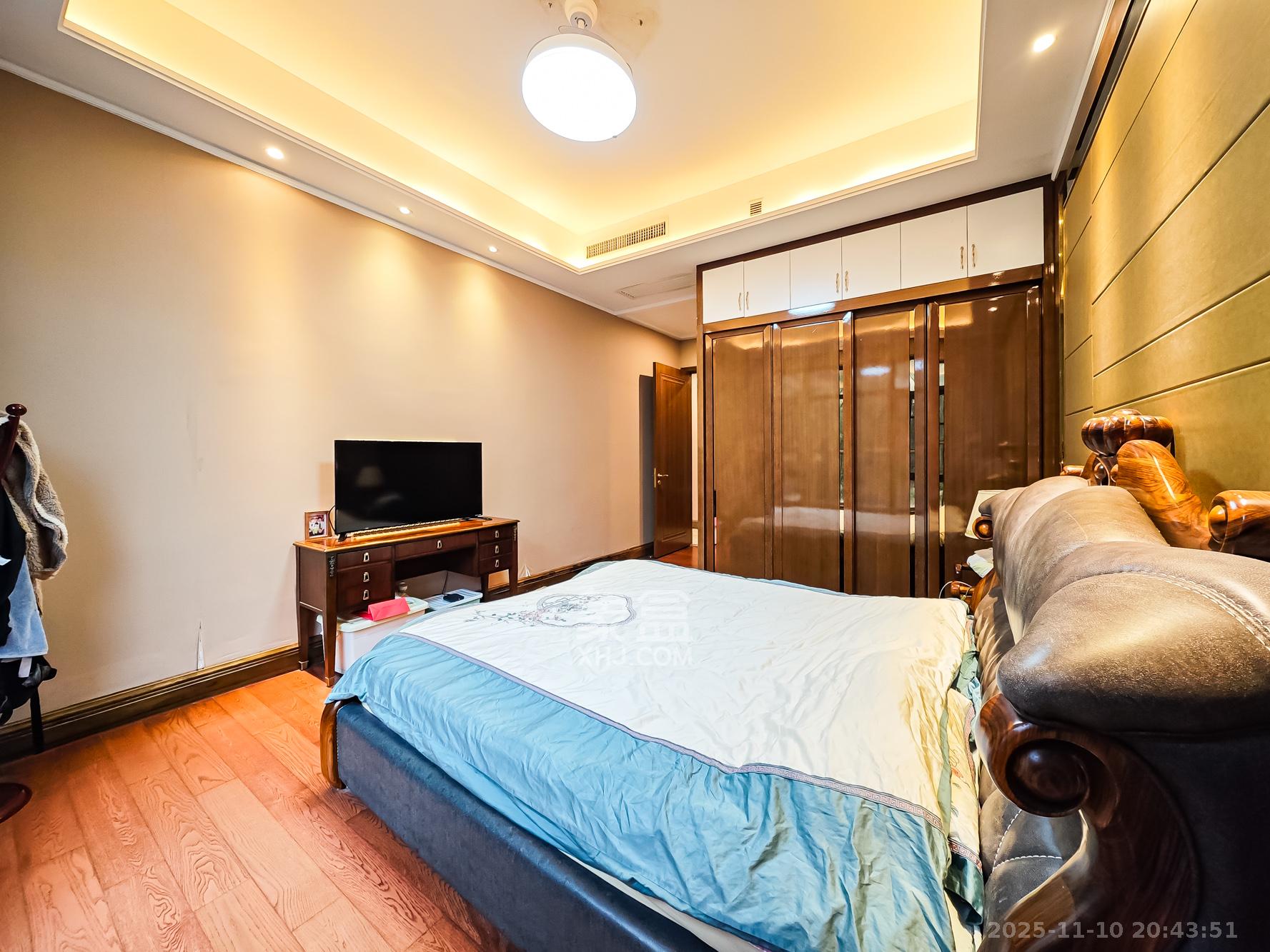 恒大御景天下城一期 3室2厅2卫 145.0万 恒大御景天下城一期 3室2厅2卫 145.0万卧室