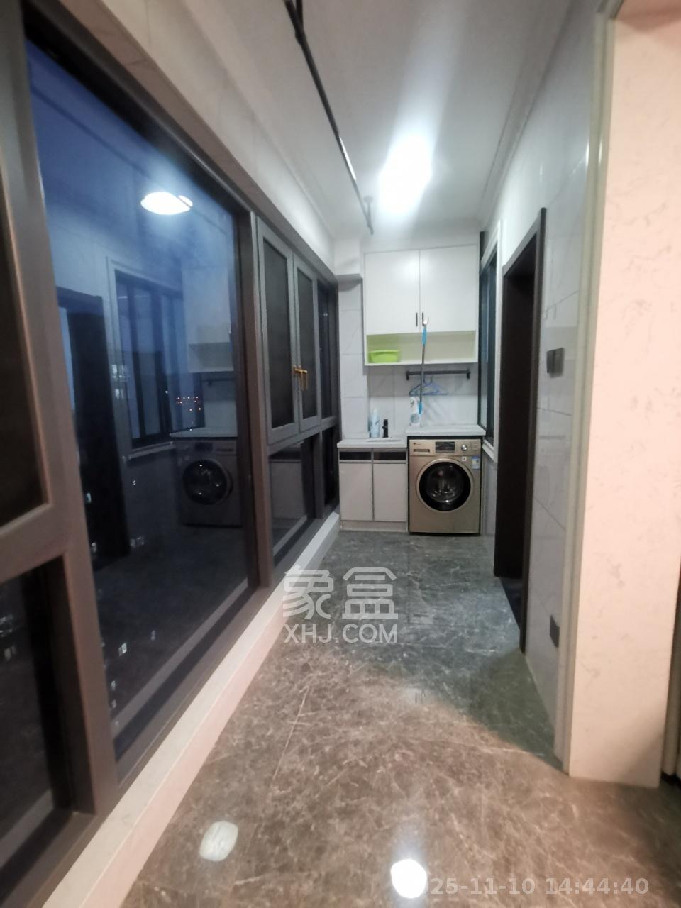 保利东郡 4室2厅2卫 2000.0元/月 保利东郡 4室2厅2卫 2000.0元/月室内图