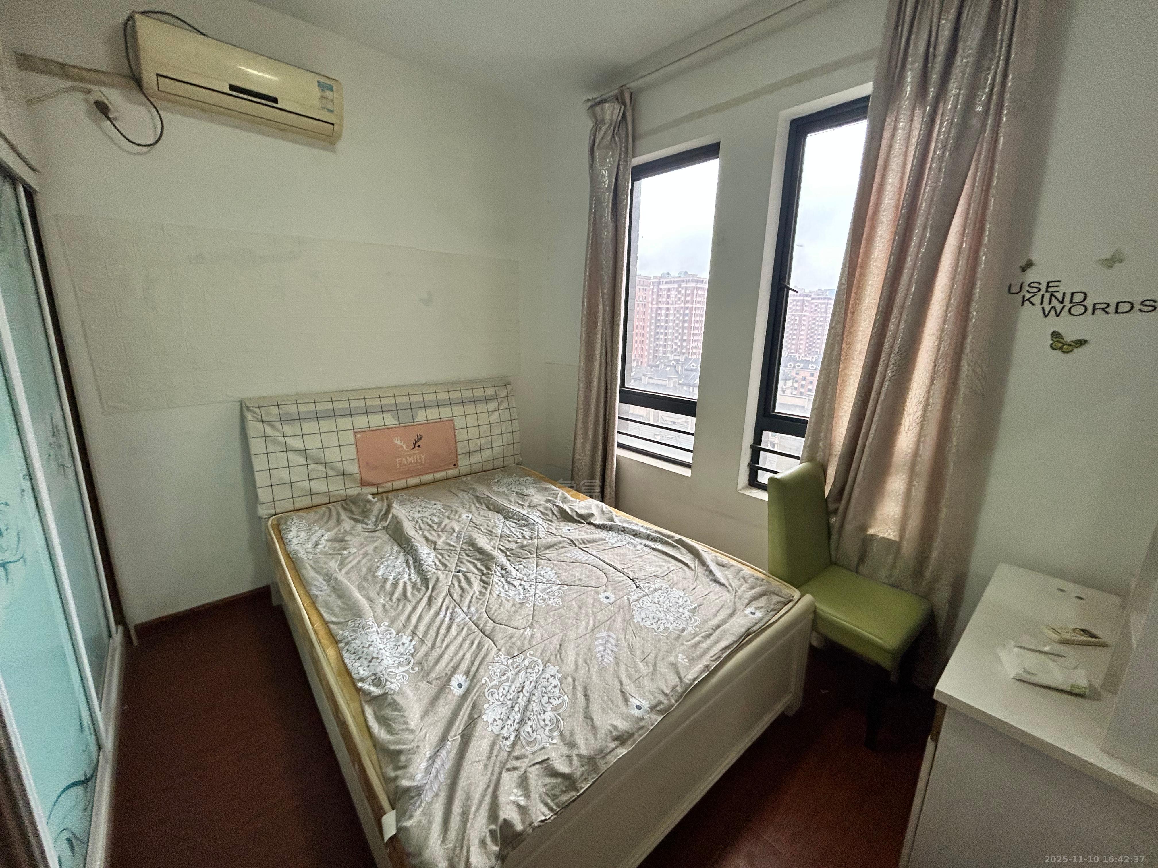 尚格名城香榭丽舍  2室2厅1卫    1400.0元/月室内图