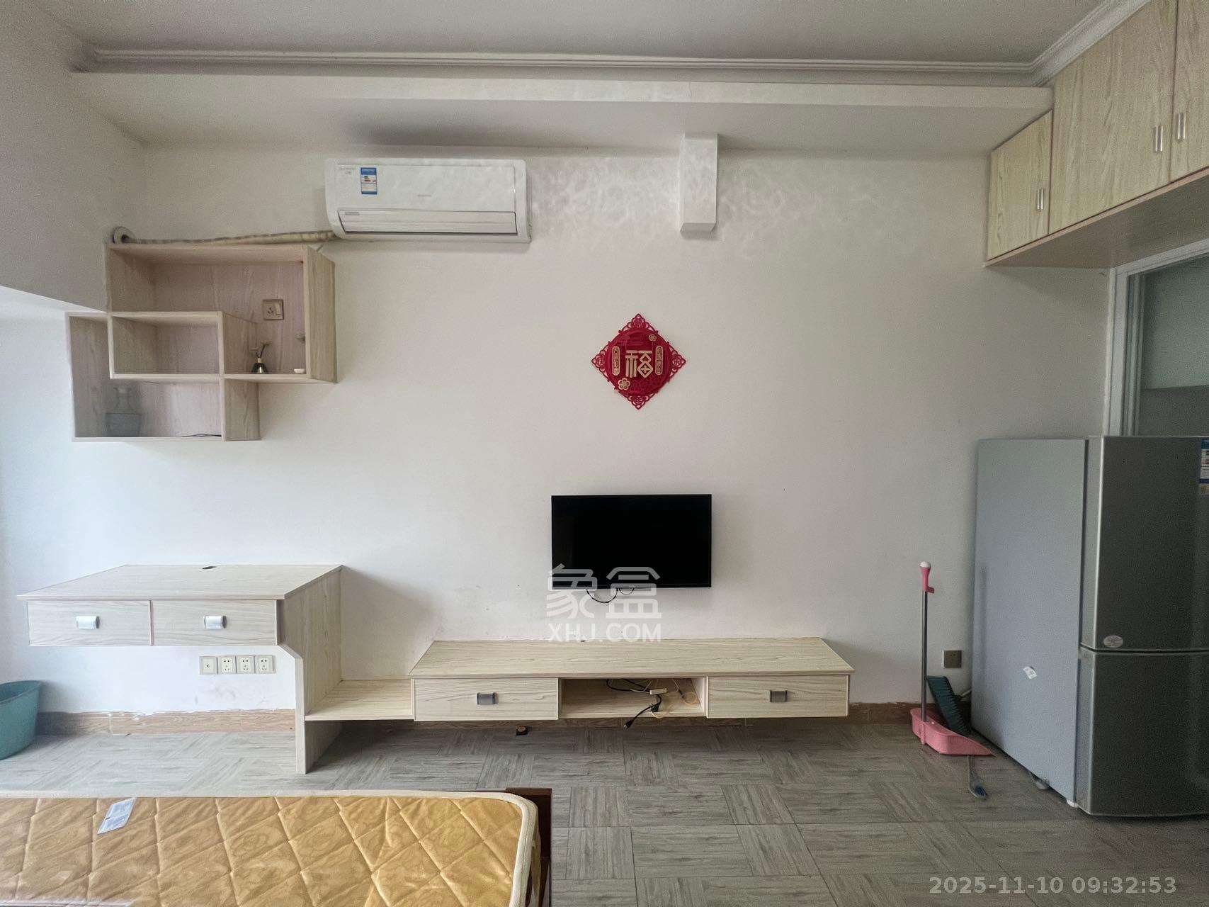 达美D6区  1室1厅1卫    1300.0元/月室内图