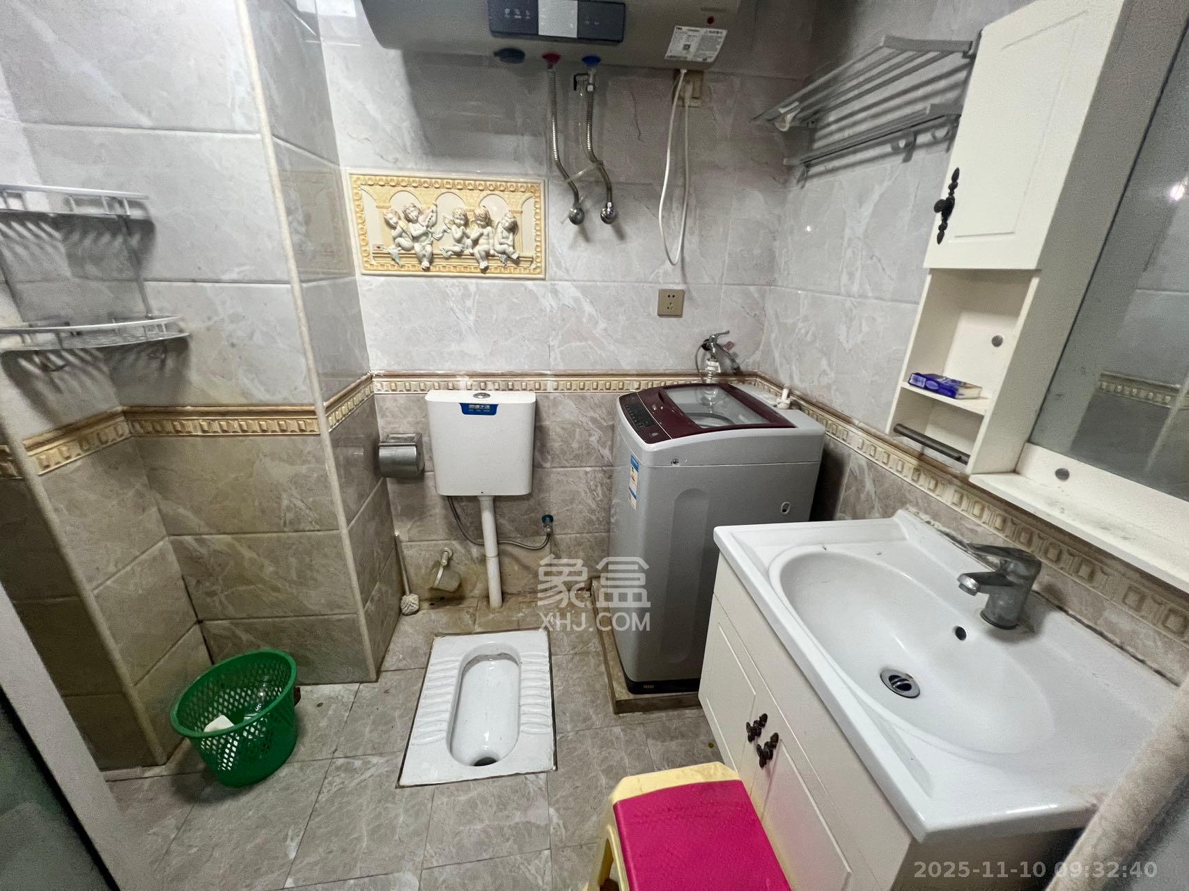 达美D6区  1室1厅1卫    1300.0元/月室内图