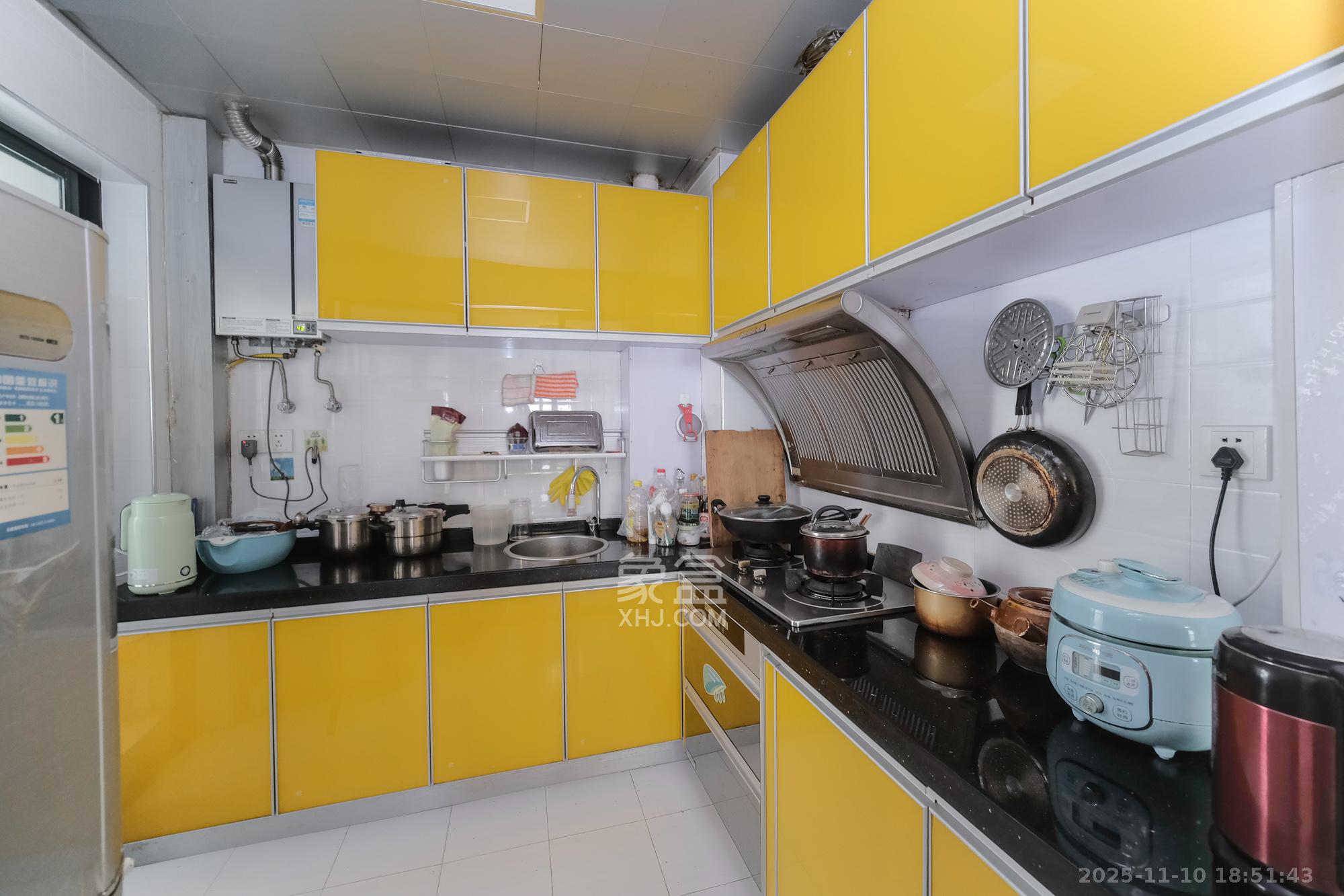 圆梦完美生活  2室2厅1卫    45.0万厨房