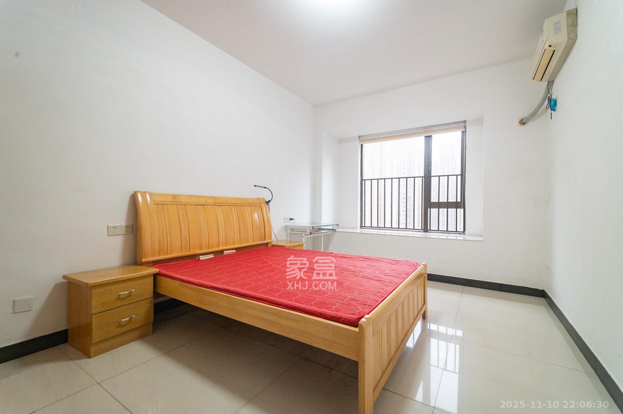 华润凤凰城三期  2室1厅1卫    59.0万卧室