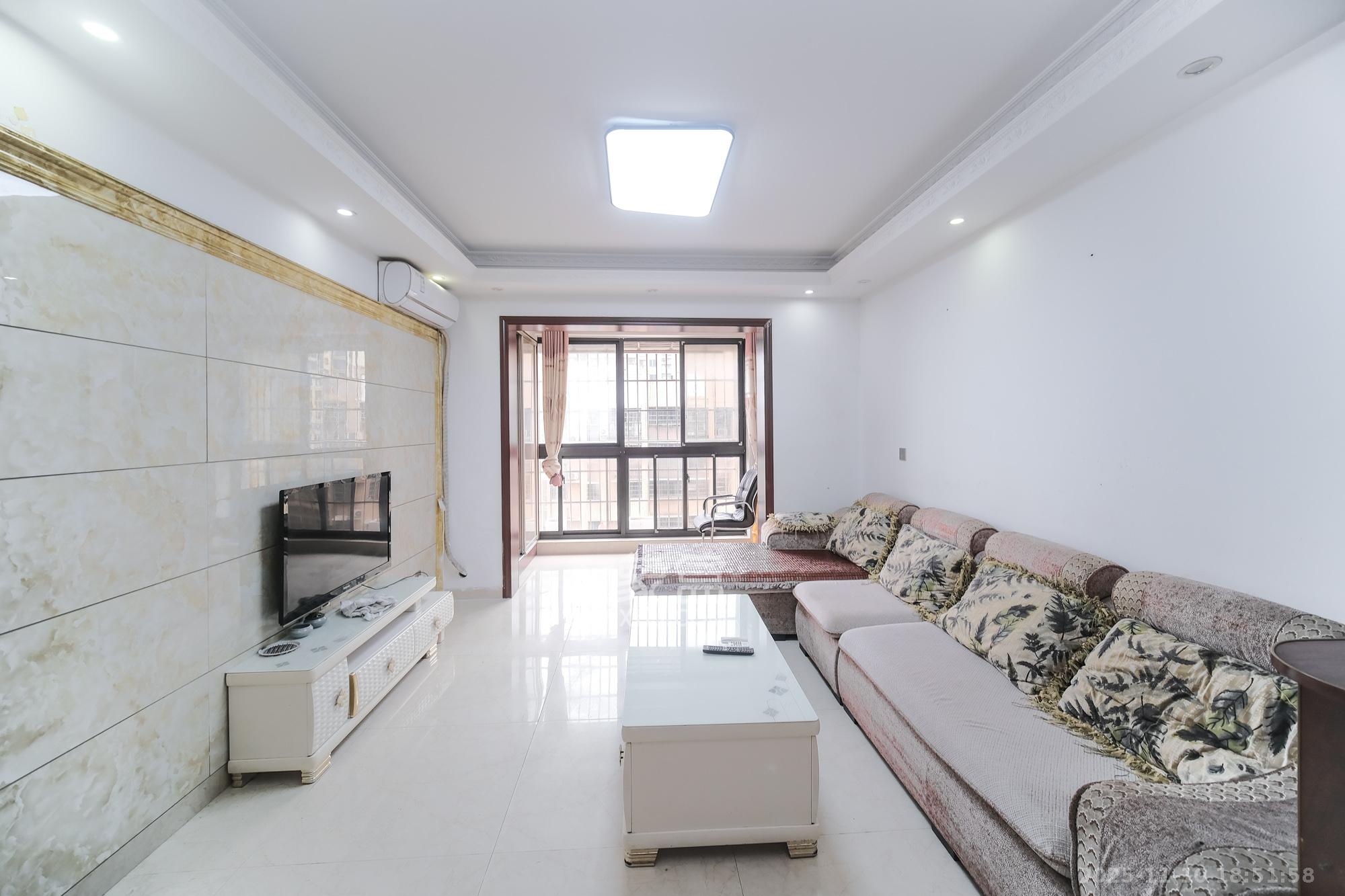 盛地春天里  3室1厅1卫    50.0万