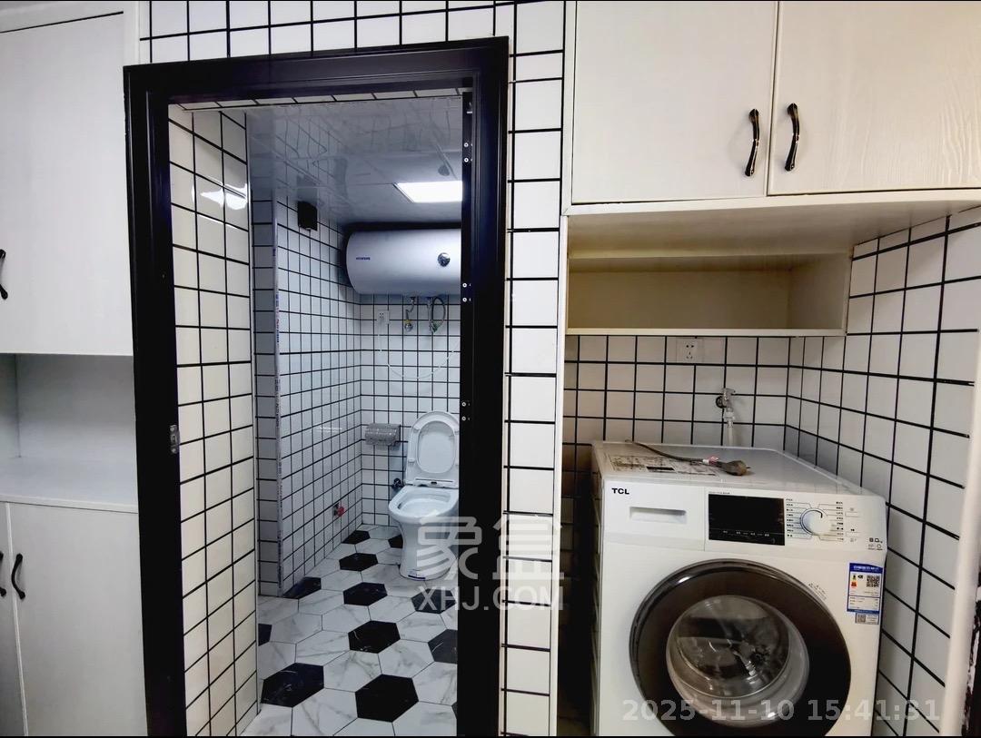 华润置地广场二期 2室2厅1卫 1800.0元/月 华润置地广场二期 2室2厅1卫 1800.0元/月室内图