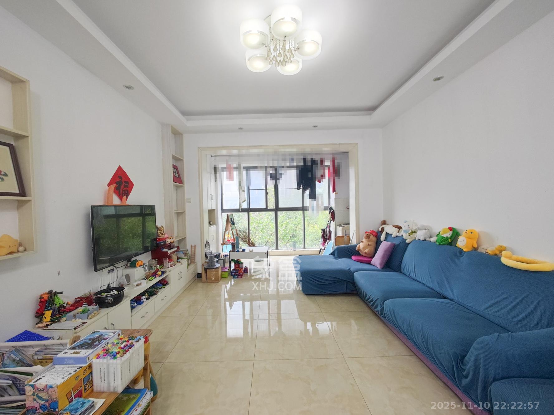 颐和佳园 2室2厅1卫 62.0万 颐和佳园 2室2厅1卫 62.0万客厅