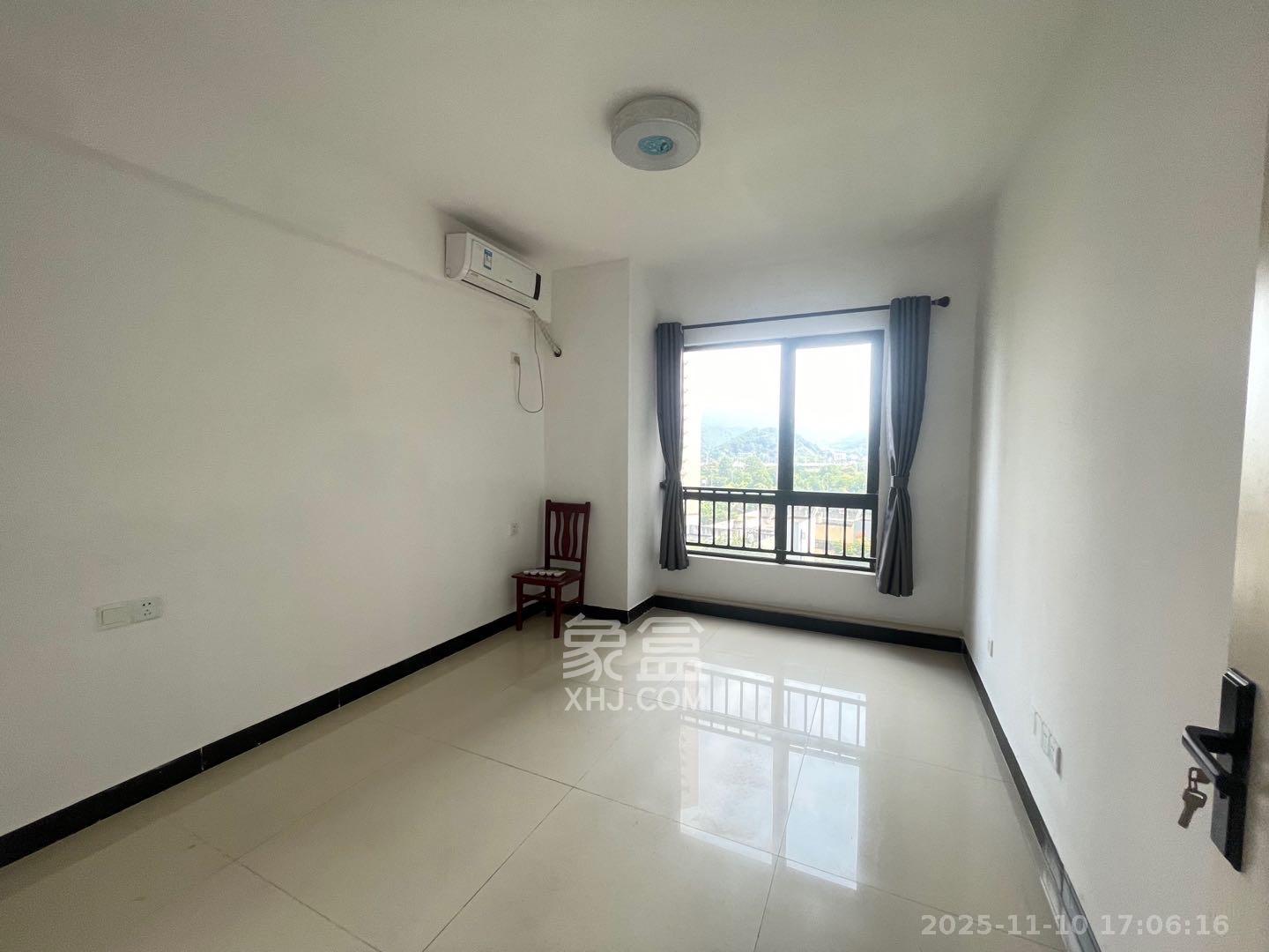 达美D6区 4室2厅2卫 3000.0元/月 达美D6区 4室2厅2卫 3000.0元/月室内图