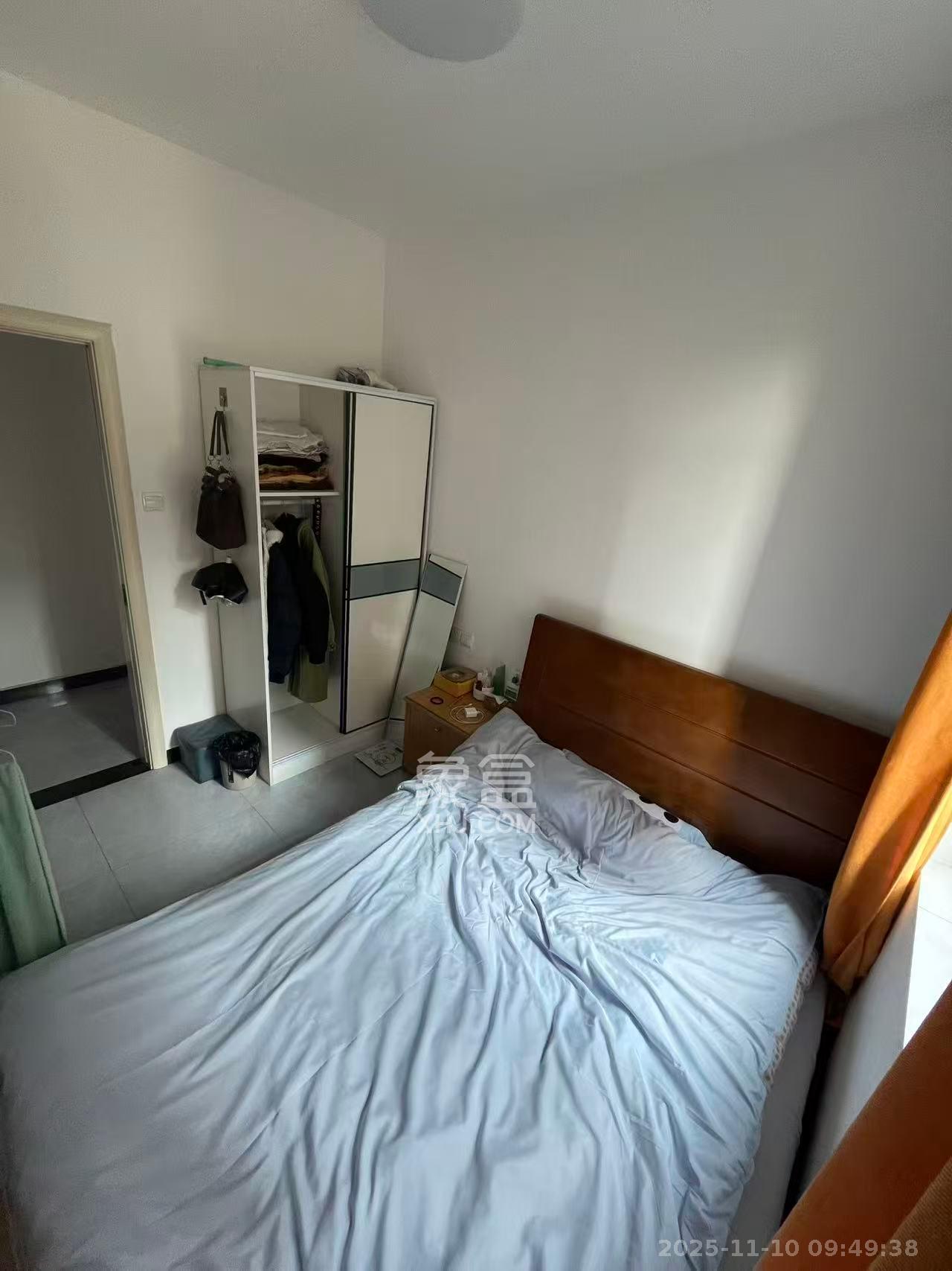 金鹰玖珑山  3室2厅1卫    2500.0元/月室内图