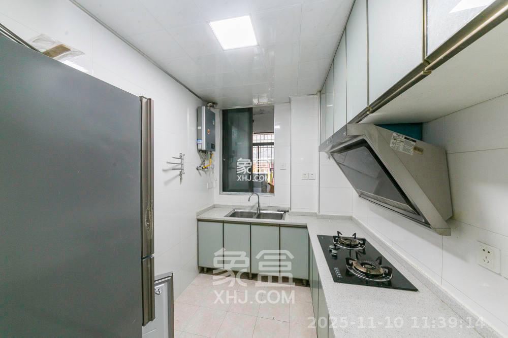 康斯丹郡（融程领秀佳园）  3室2厅1卫    1800.0元/月室内图