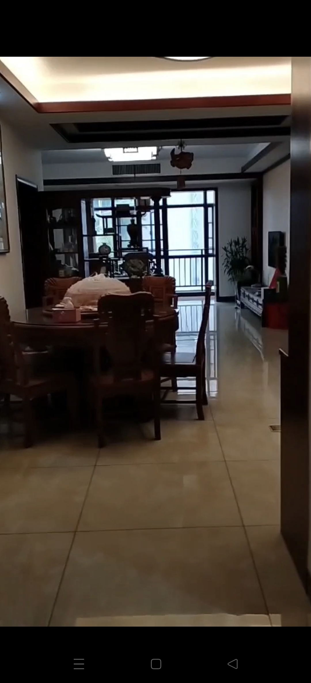 崇和中苑 4室2厅2卫 169.8万 崇和中苑 4室2厅2卫 169.8万客厅