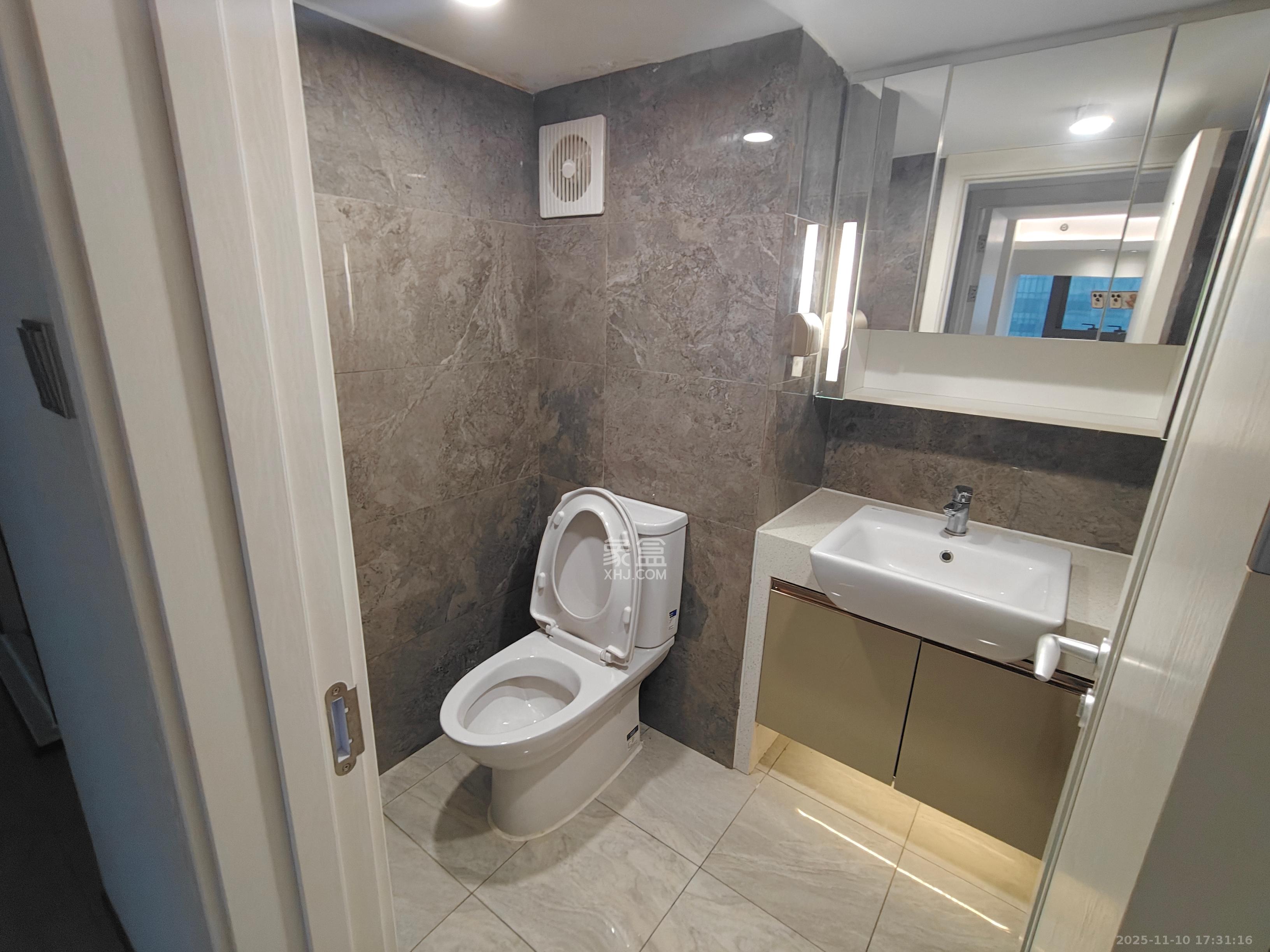 华远华时代  4室1厅2卫    4200.0元/月室内图