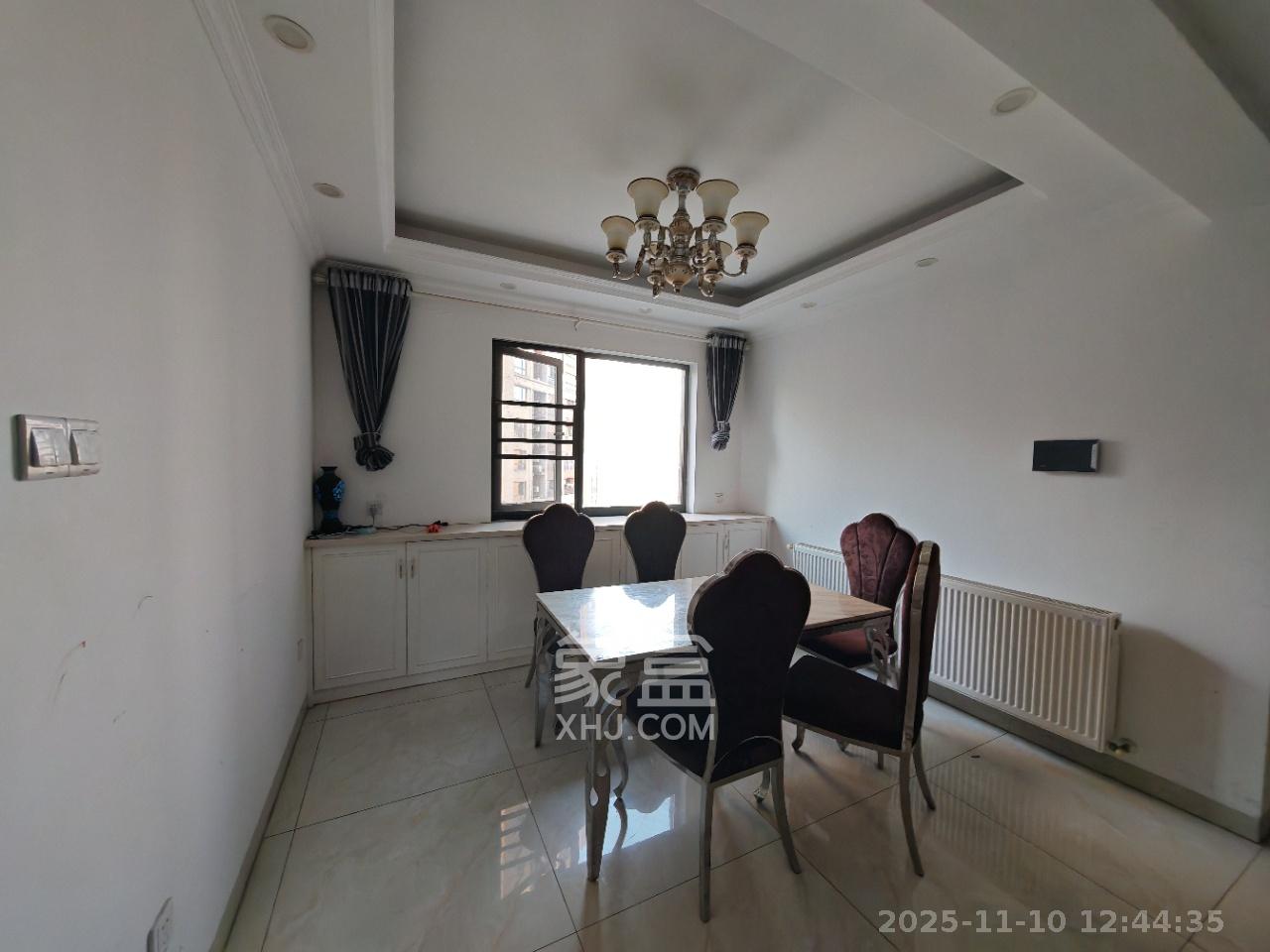 达美D6区 4室2厅2卫 3500.0元/月 达美D6区 4室2厅2卫 3500.0元/月室内图