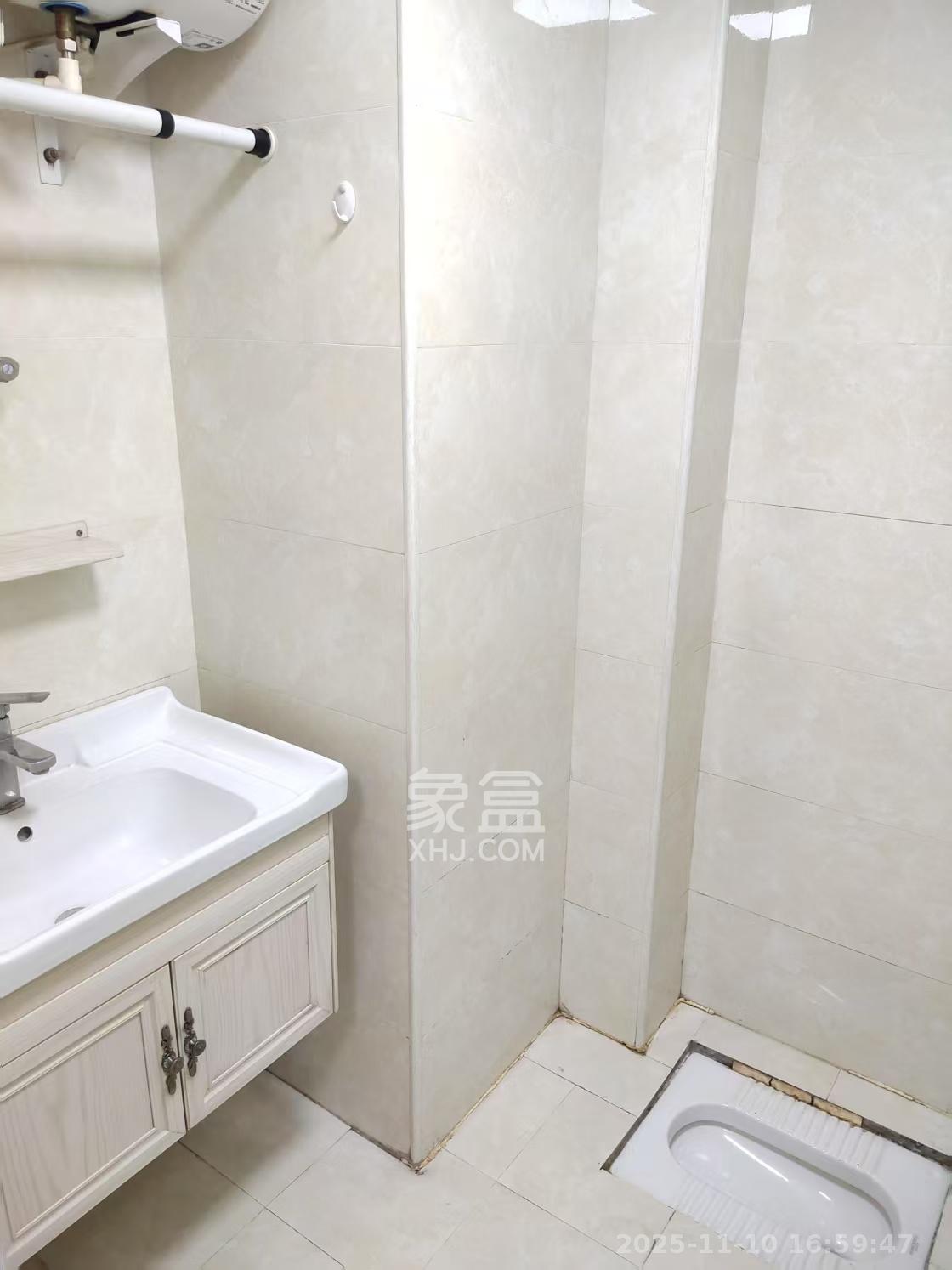 蓝光雍锦阁 1室1厅1卫 1500.0元/月 蓝光雍锦阁 1室1厅1卫 1500.0元/月室内图