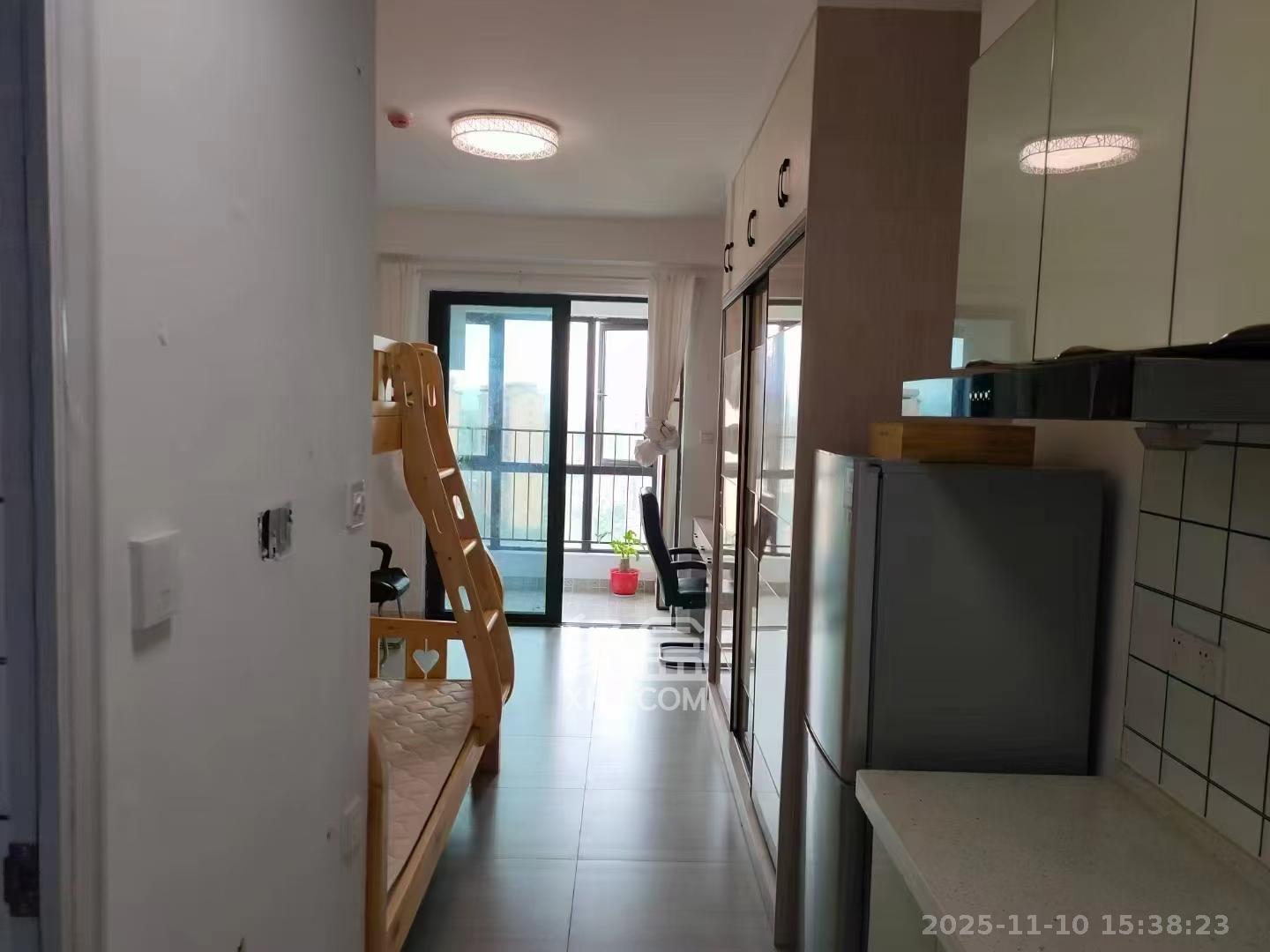 中海新城熙岸（中信新城五期）  1室1厅1卫    1100.0元/月室内图