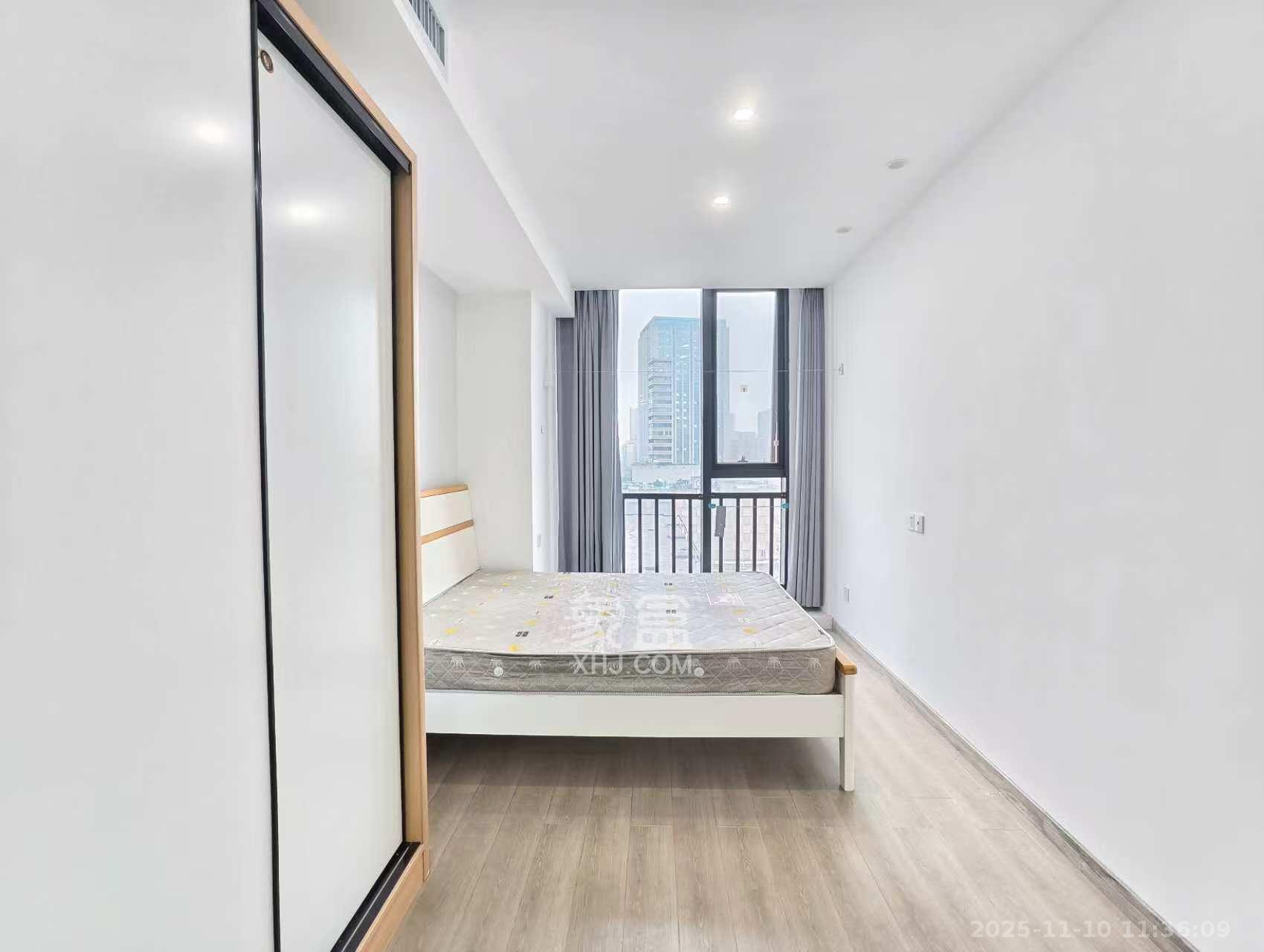 中一鲲出（鲲鹏府）  1室1厅1卫    1400.0元/月