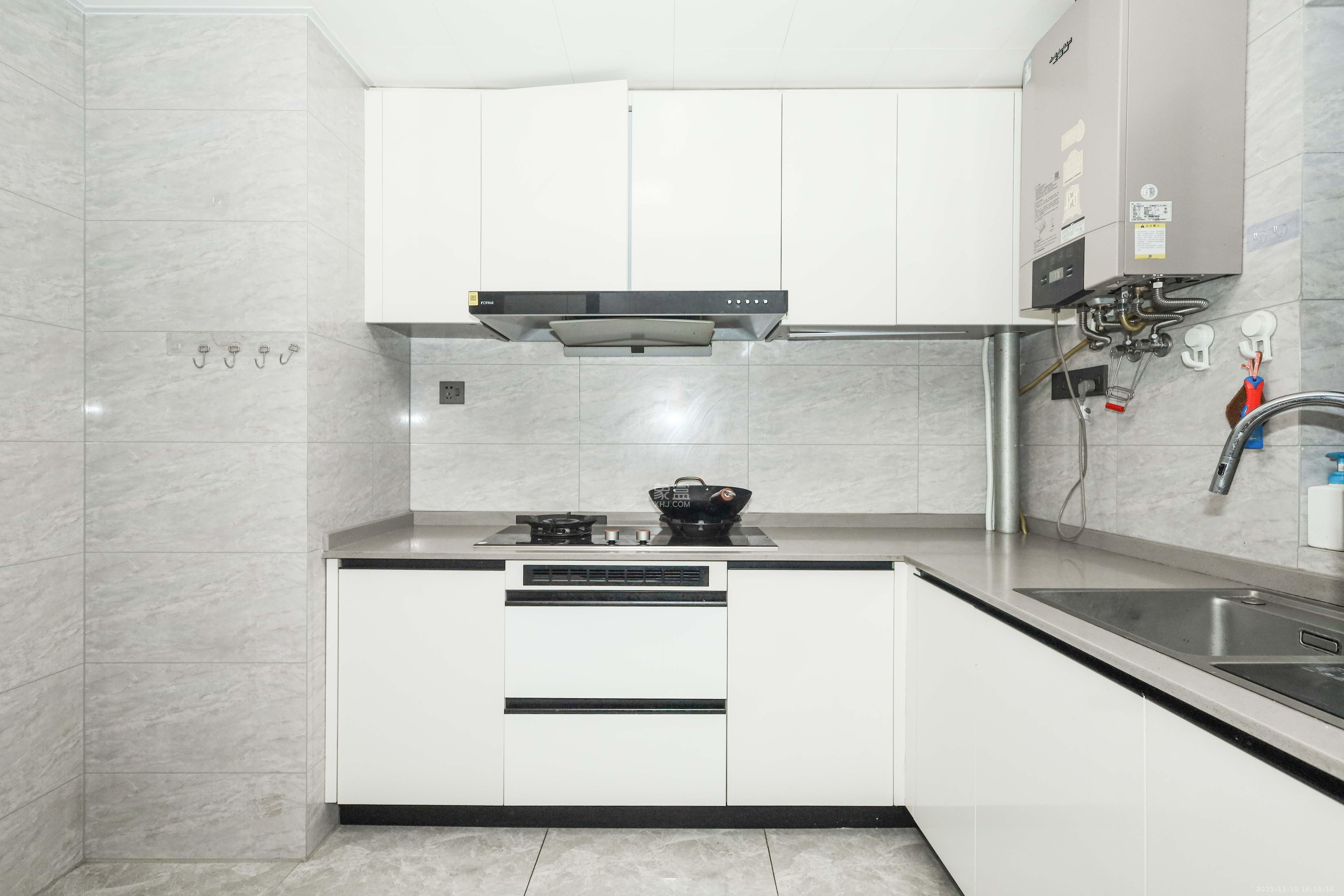 万科金色梦想C区 4室2厅2卫 175.0万 万科金色梦想C区 4室2厅2卫 175.0万厨房