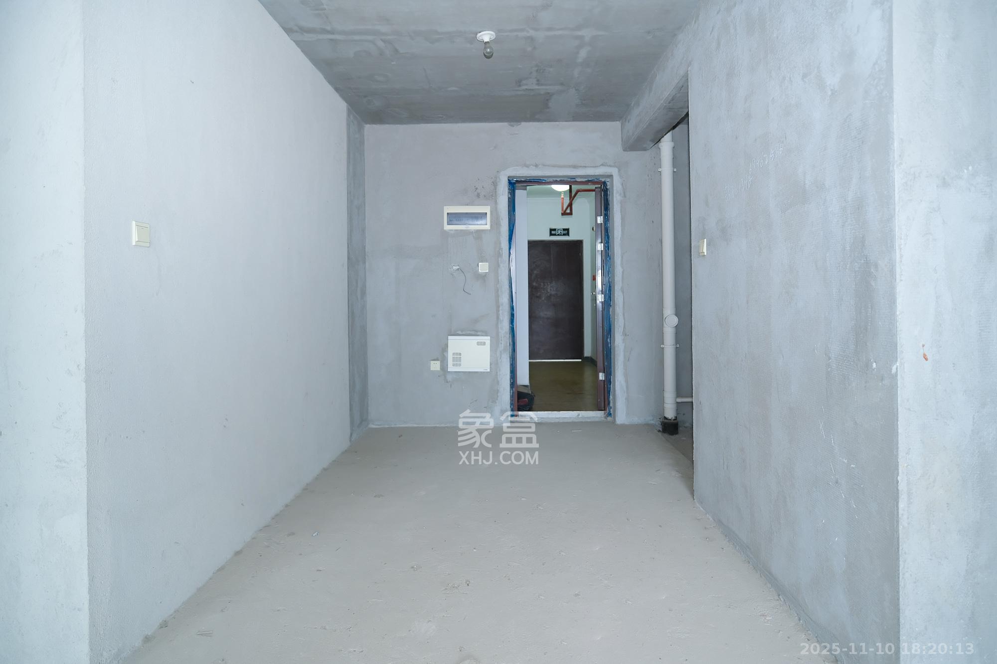 中安善化国际  2室2厅1卫    36.0万客厅