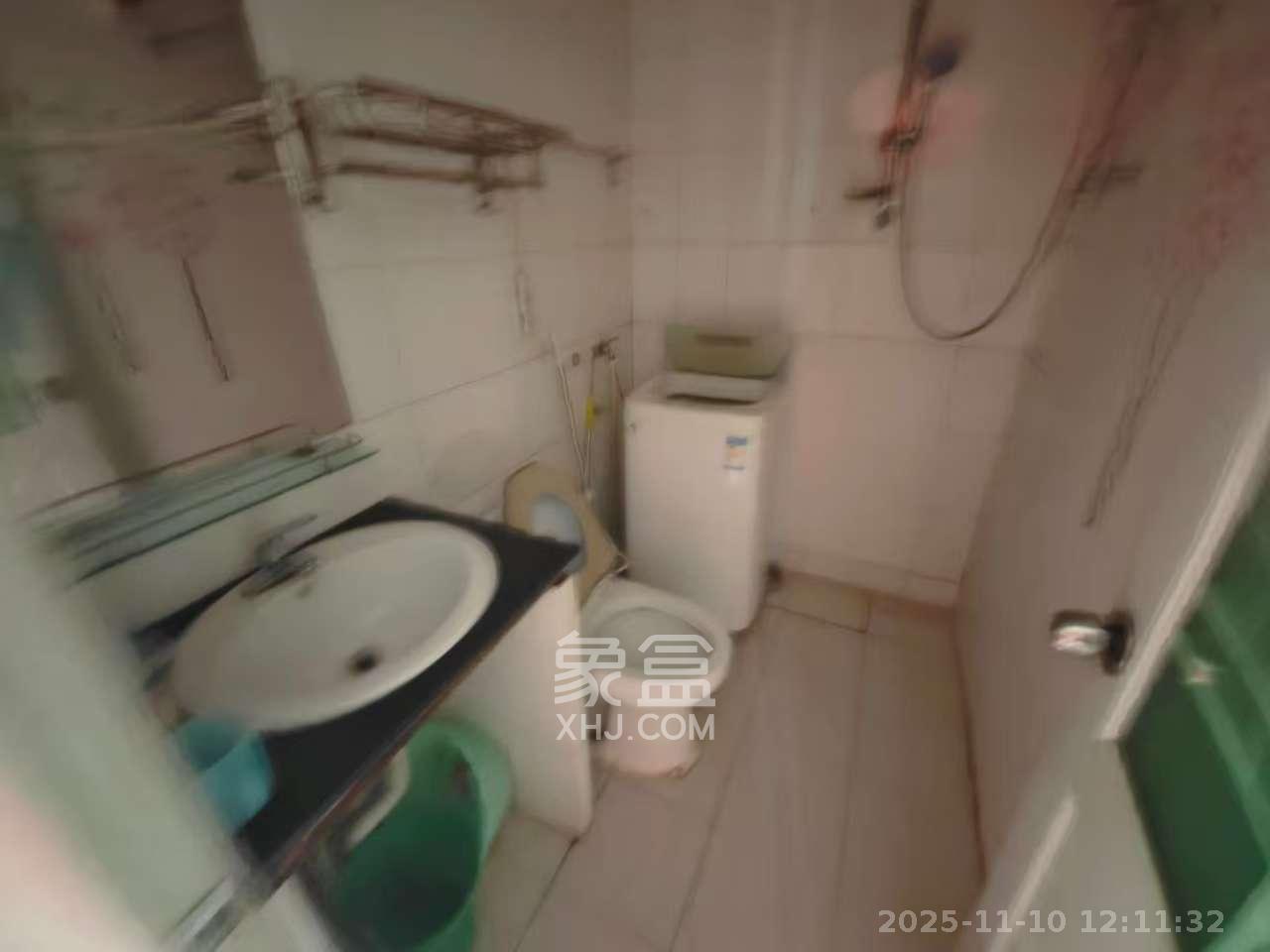 长远华樟名府  1室1厅1卫    1200.0元/月室内图