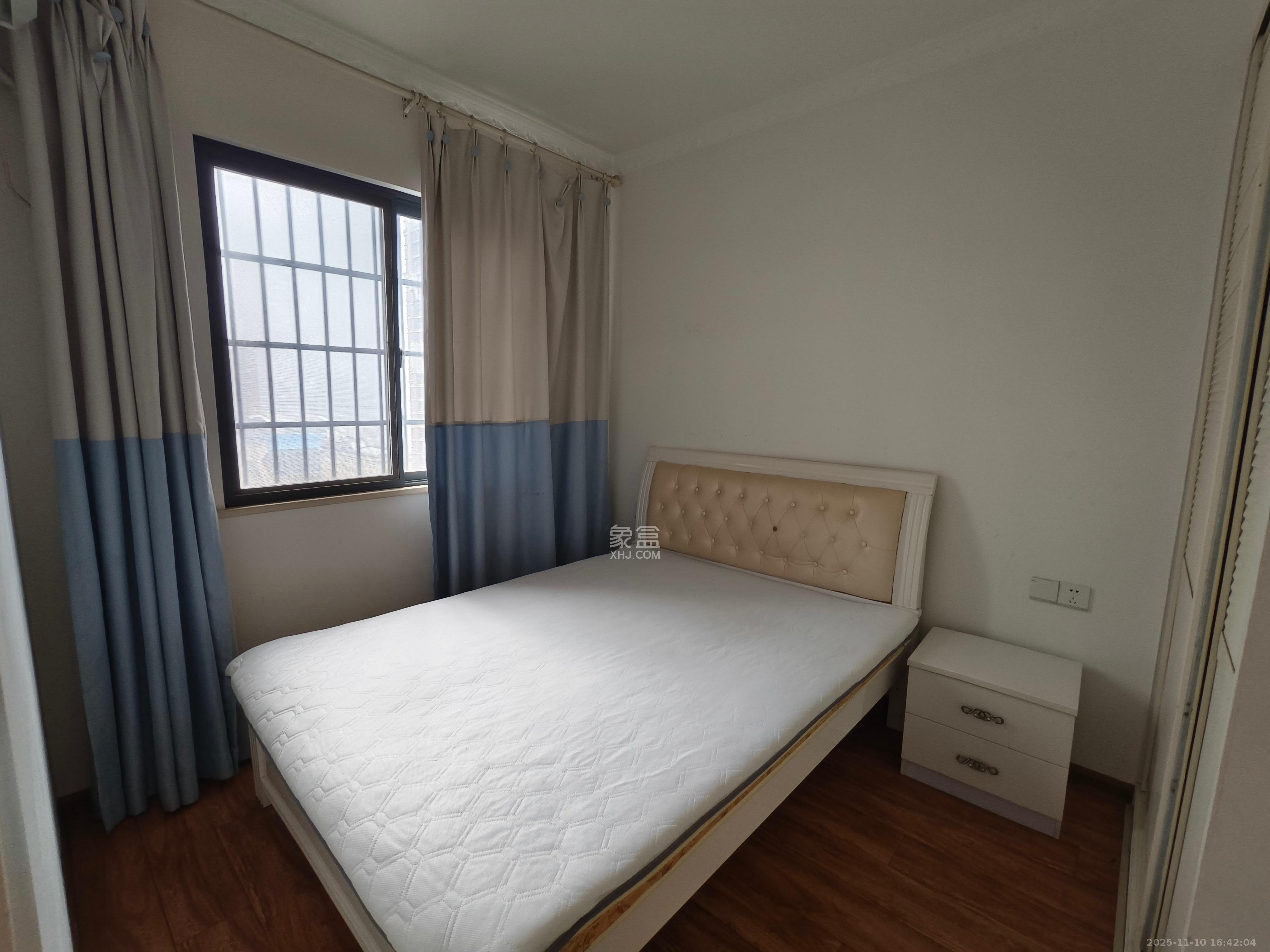 海德公园 1室2厅1卫 1650.0元/月 海德公园 1室2厅1卫 1650.0元/月室内图