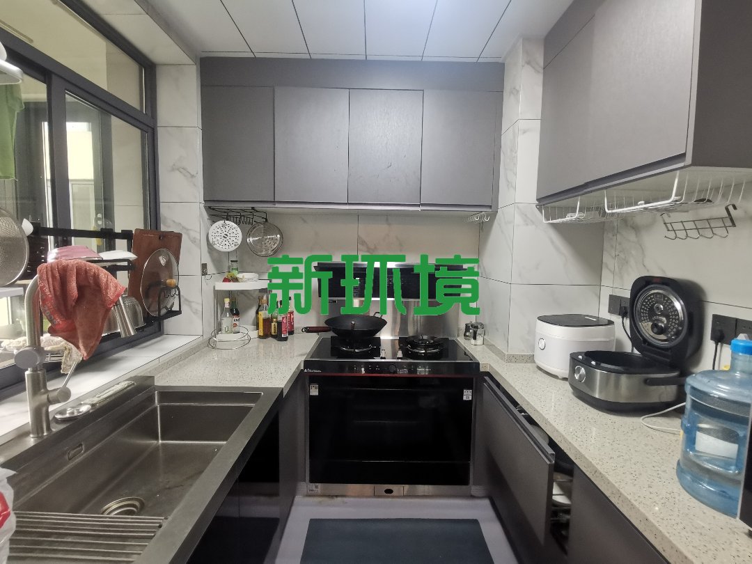 昊天珑璟湾 3室2厅2卫 1800.0元/月 昊天珑璟湾 3室2厅2卫 1800.0元/月室内图